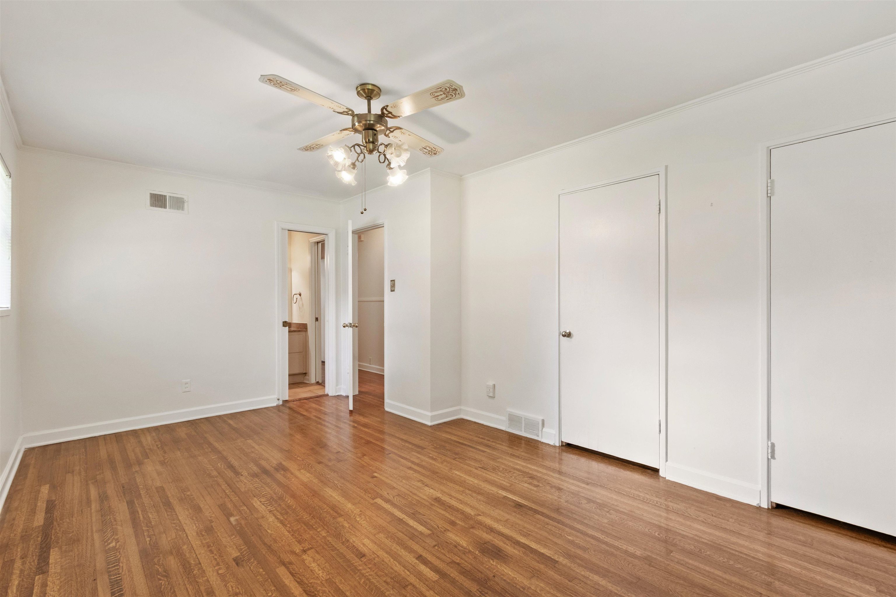 4967 Newhaven Ave Property Photo 21