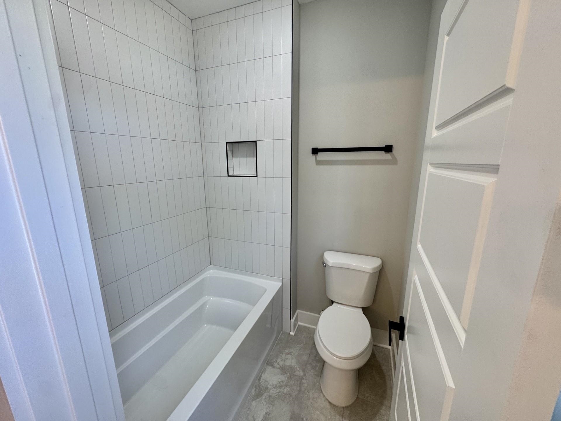 287 N Hollywood St Property Photo 10
