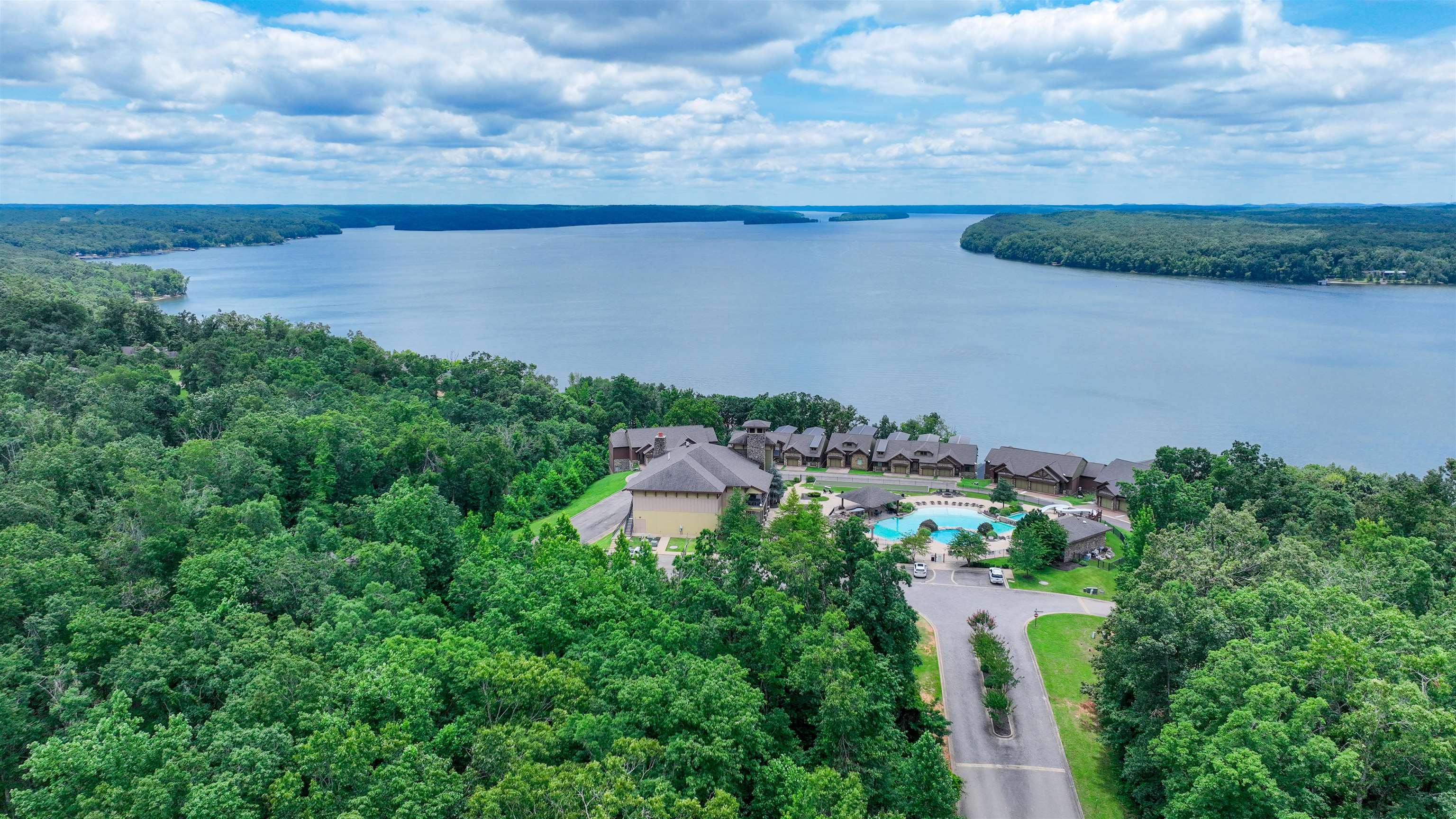 59 Breathtaking Loop Property Photo 9