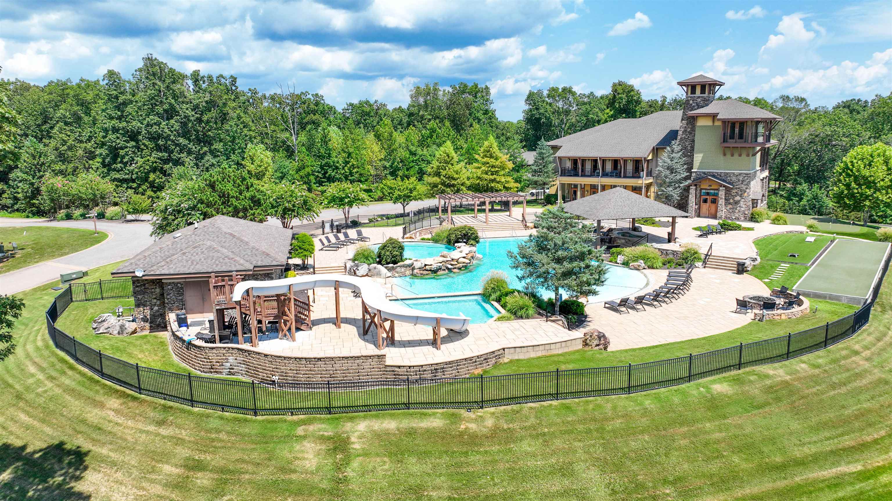 59 Breathtaking Loop Property Photo 12