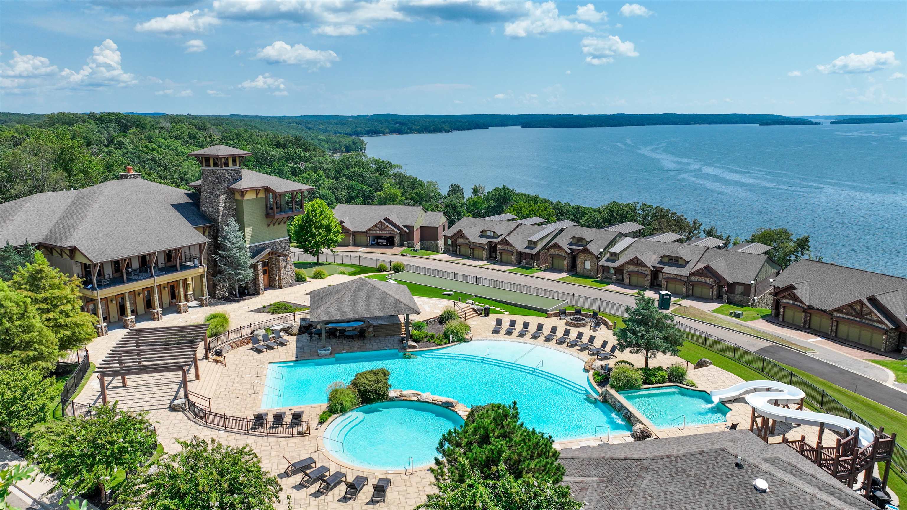 59 Breathtaking Loop Property Photo 23