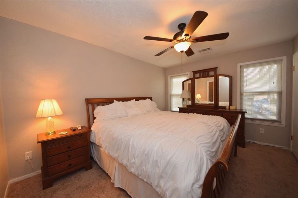 8498 Bergen Cv Property Photo 11