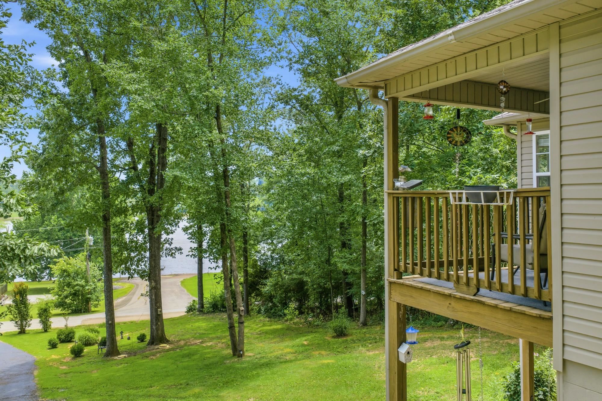 300 Featherfoot Parkway Loop Property Photo 2
