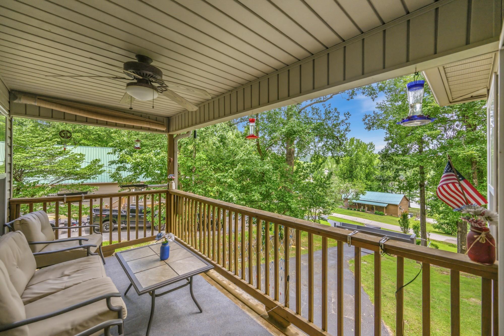 300 Featherfoot Parkway Loop Property Photo 8