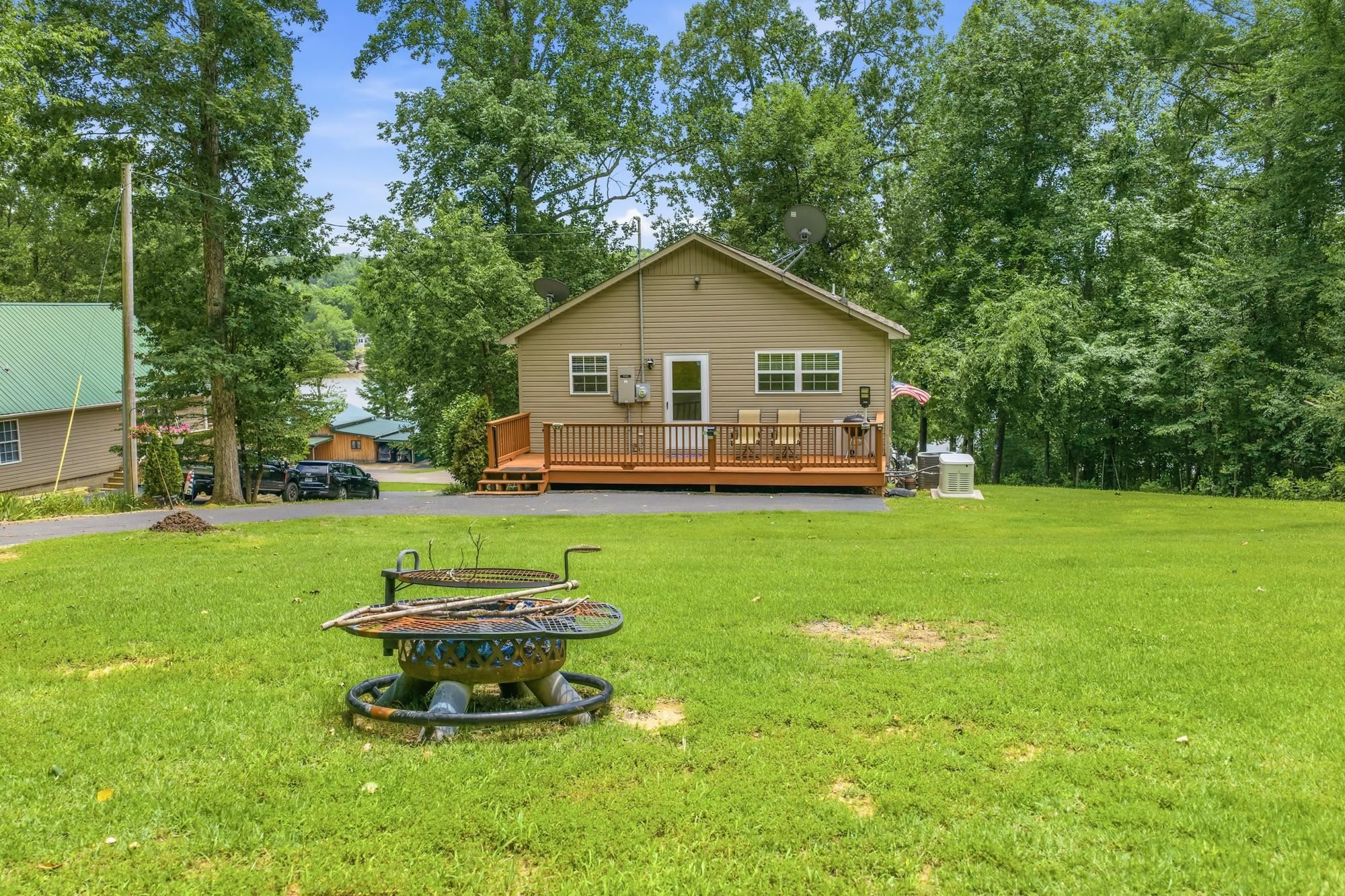 300 Featherfoot Parkway Loop Property Photo 39