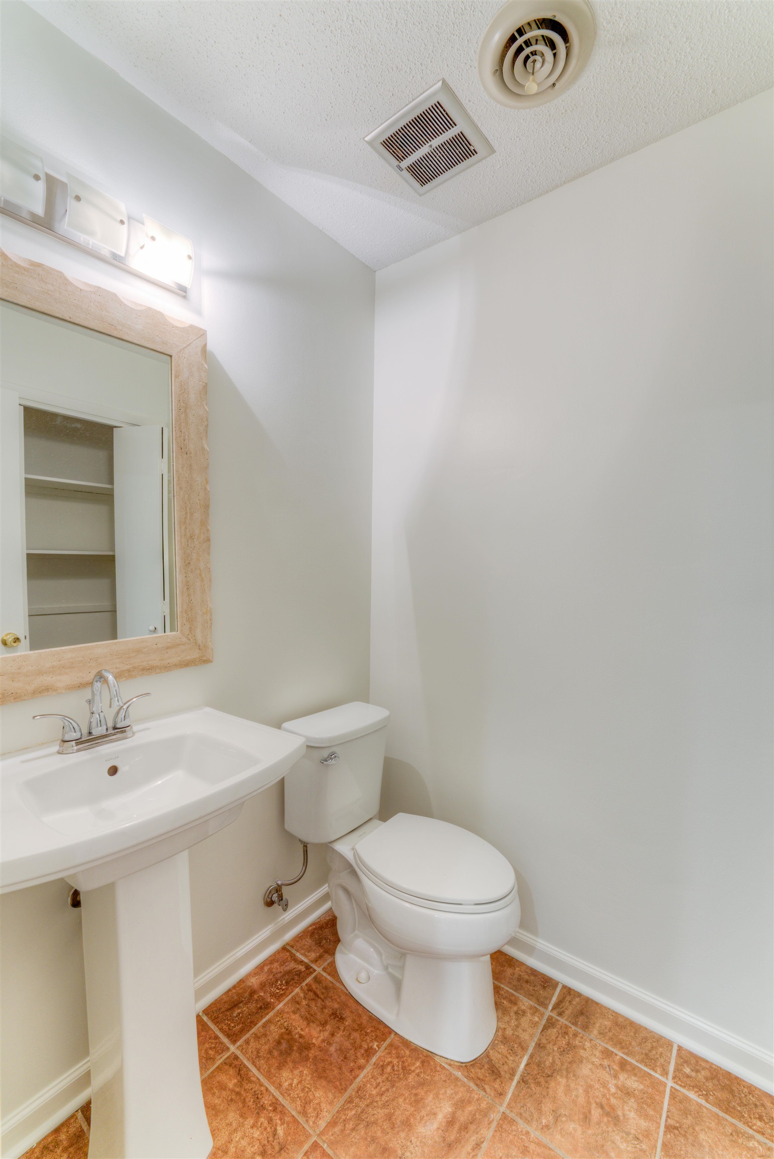 2193 Woodruff Dr Property Photo 11