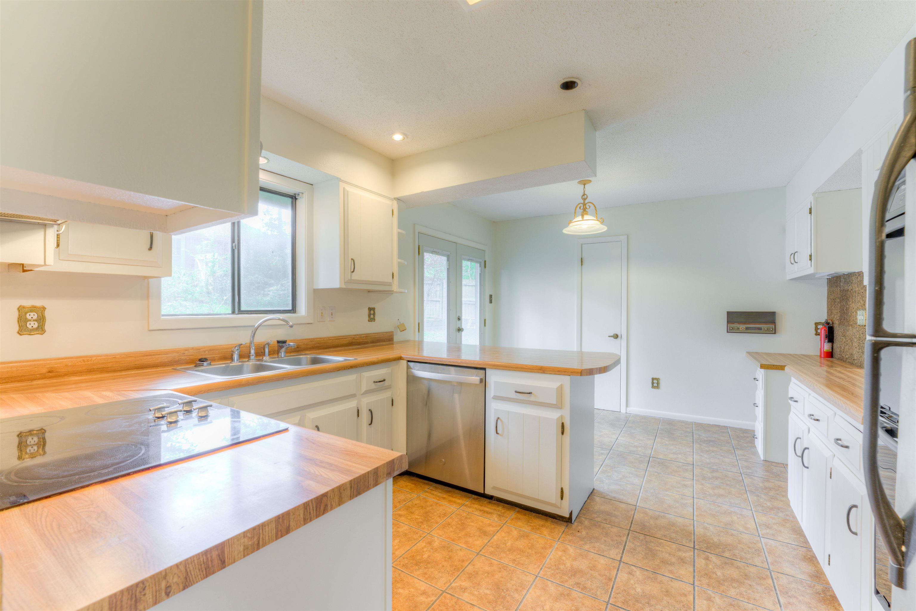 2193 Woodruff Dr Property Photo 15