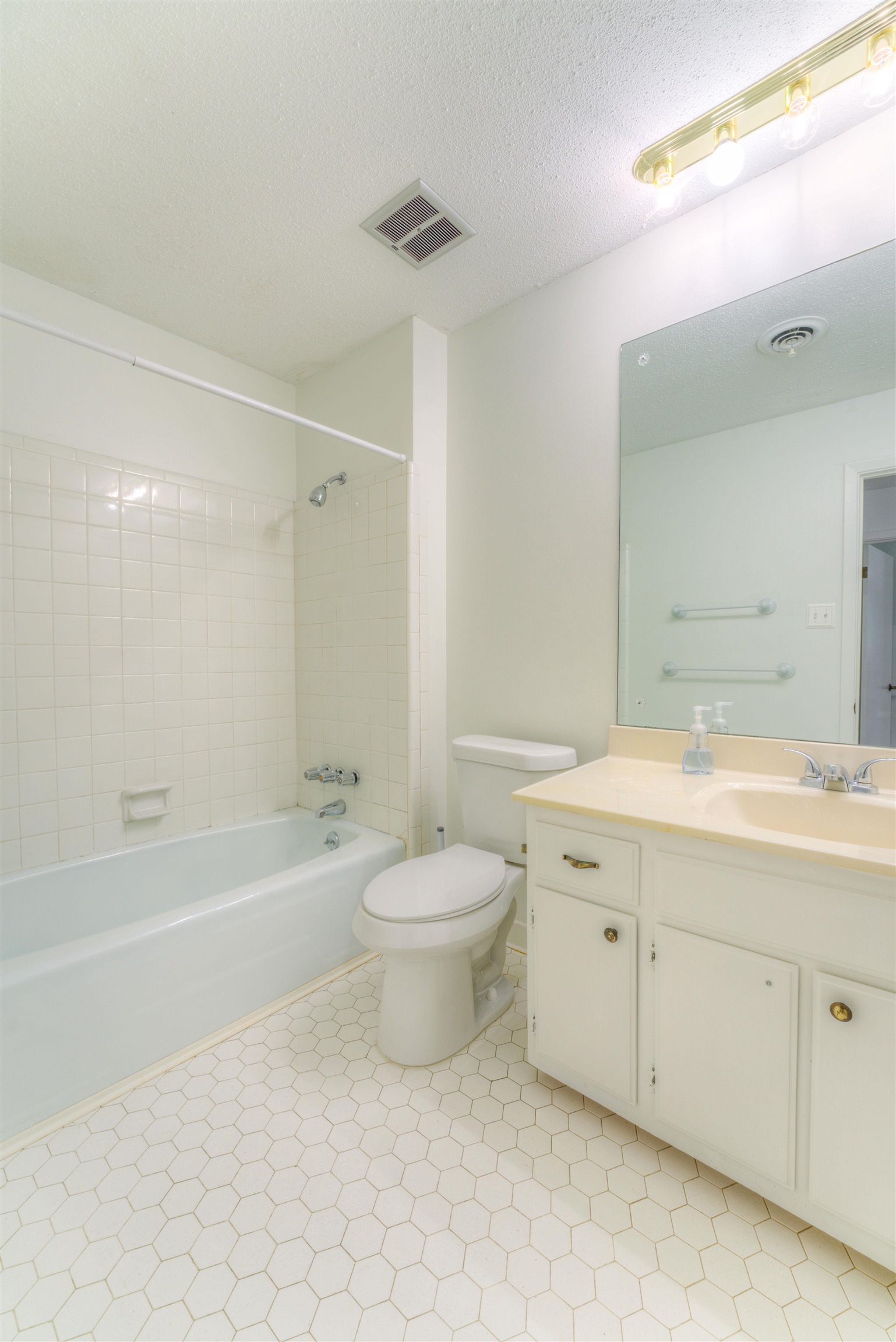 2193 Woodruff Dr Property Photo 20