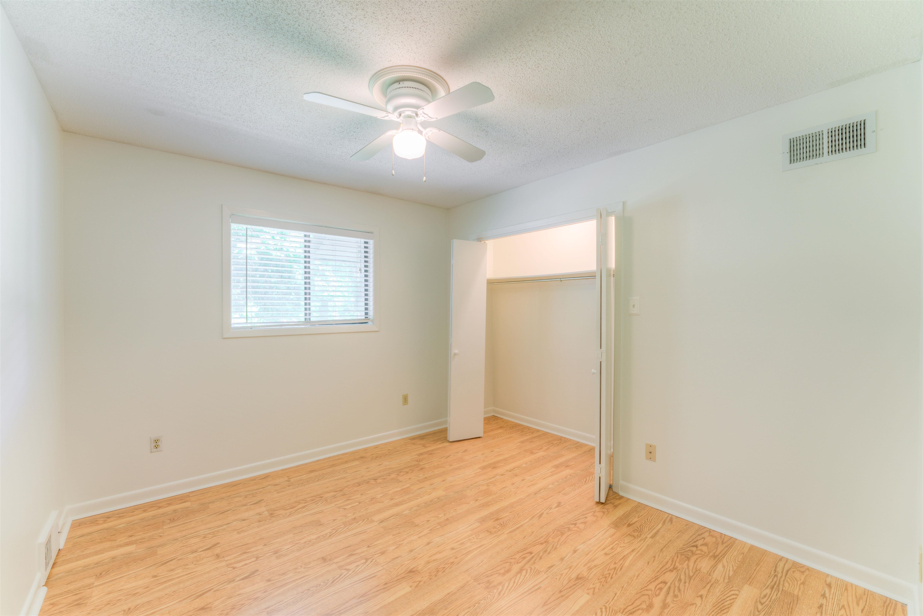 2193 Woodruff Dr Property Photo 27