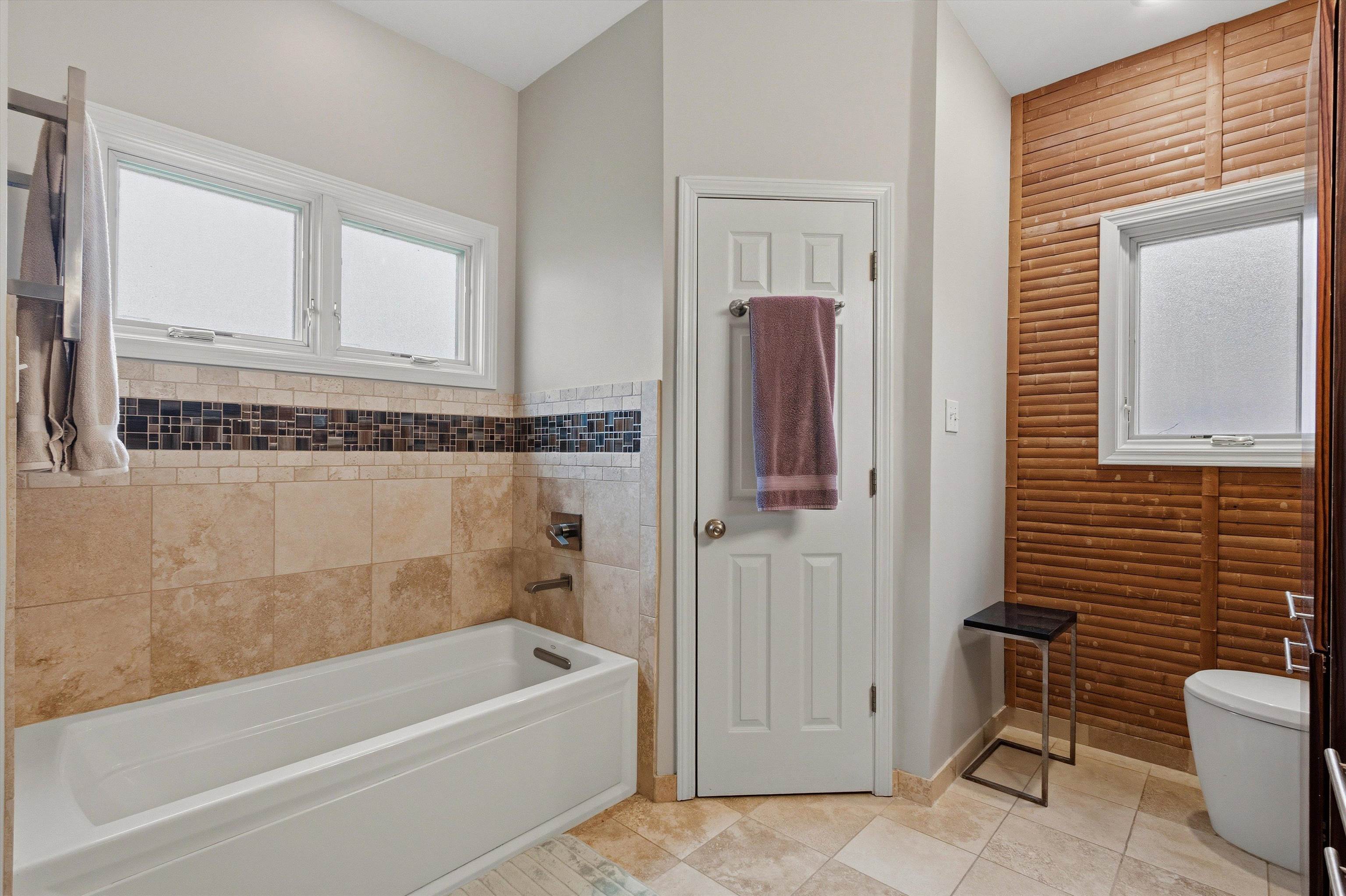 5560 Fountain Bay Dr Property Photo 19