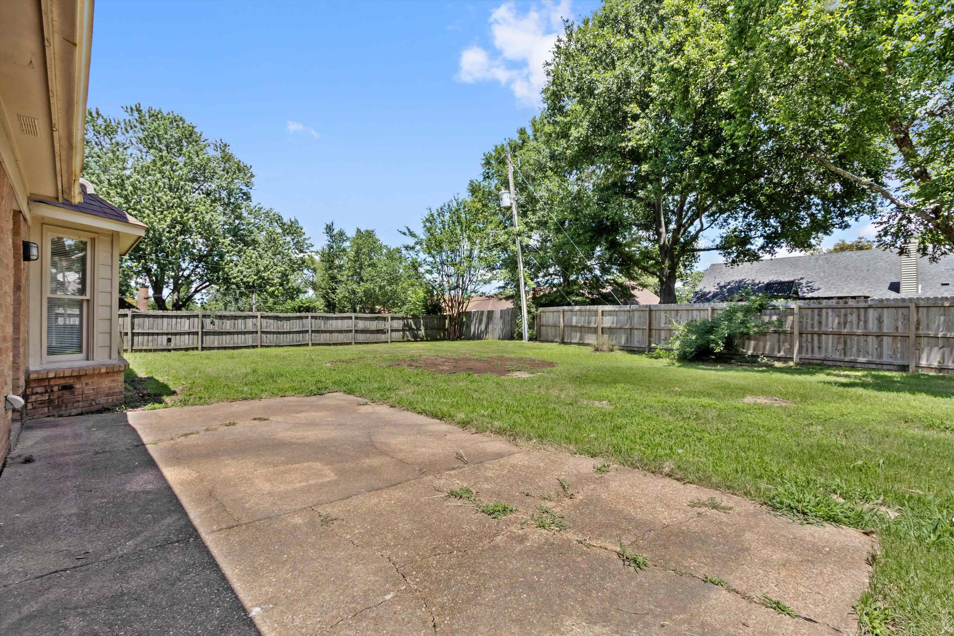 856 Wood Shadows Dr Property Photo 27