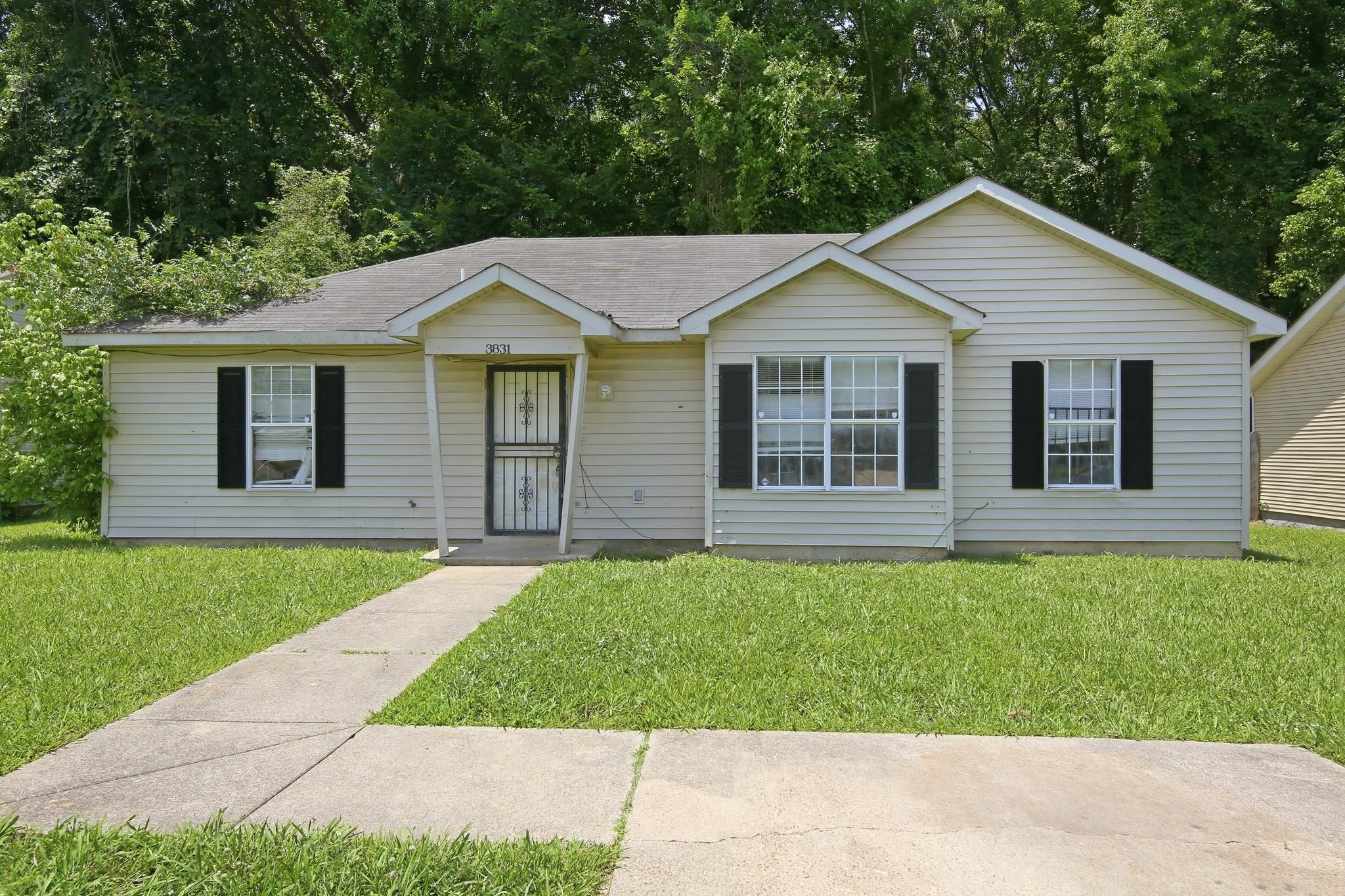 3831 BLACK FORREST DR Property Photo 1