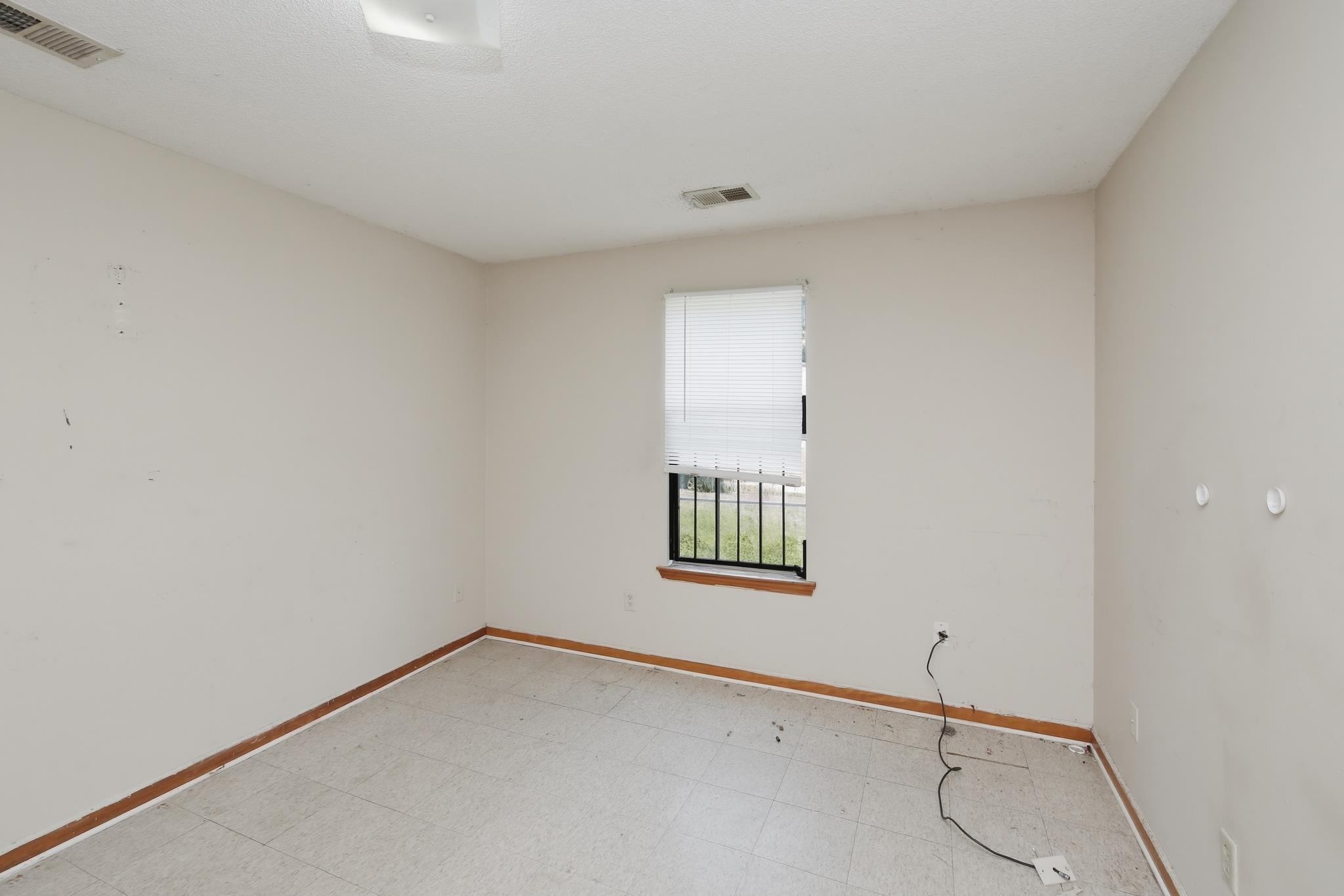 3831 Black Forrest Dr Property Photo 10