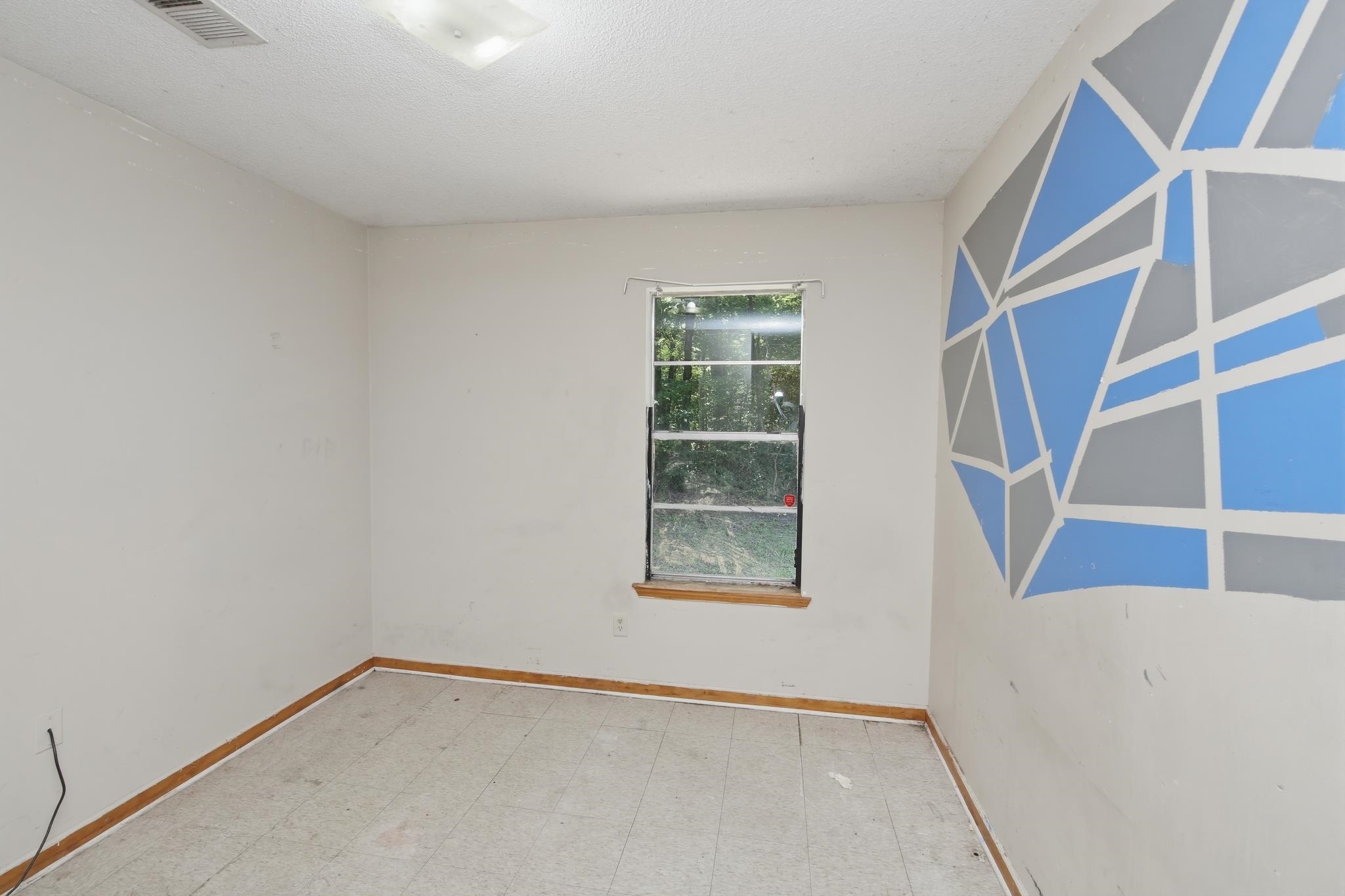 3831 Black Forrest Dr Property Photo 13