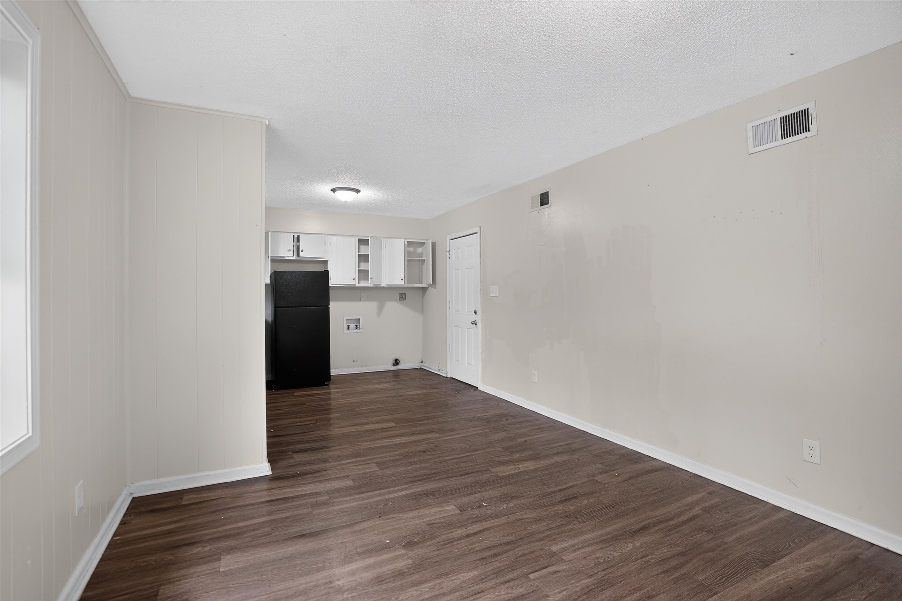 3242 Markley St Property Photo 8