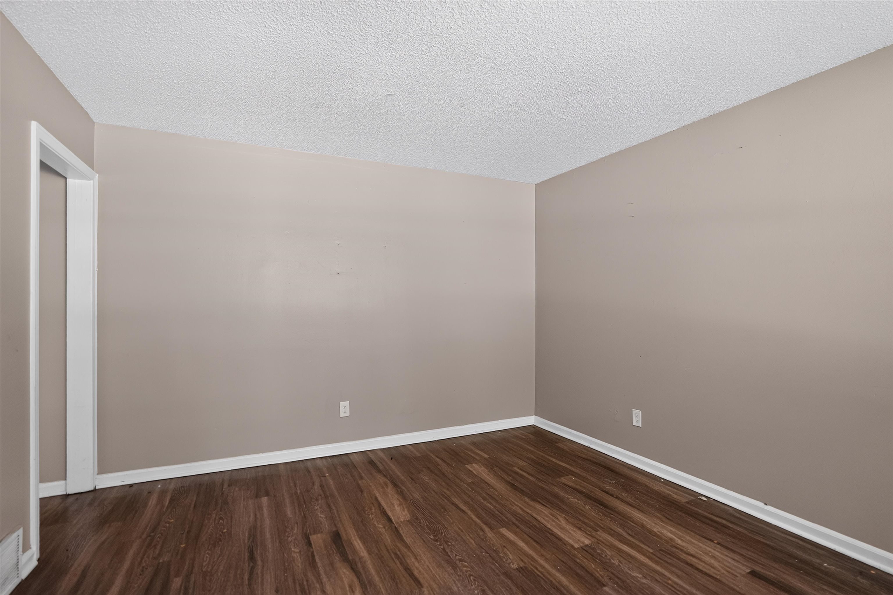 3242 Markley St Property Photo 11