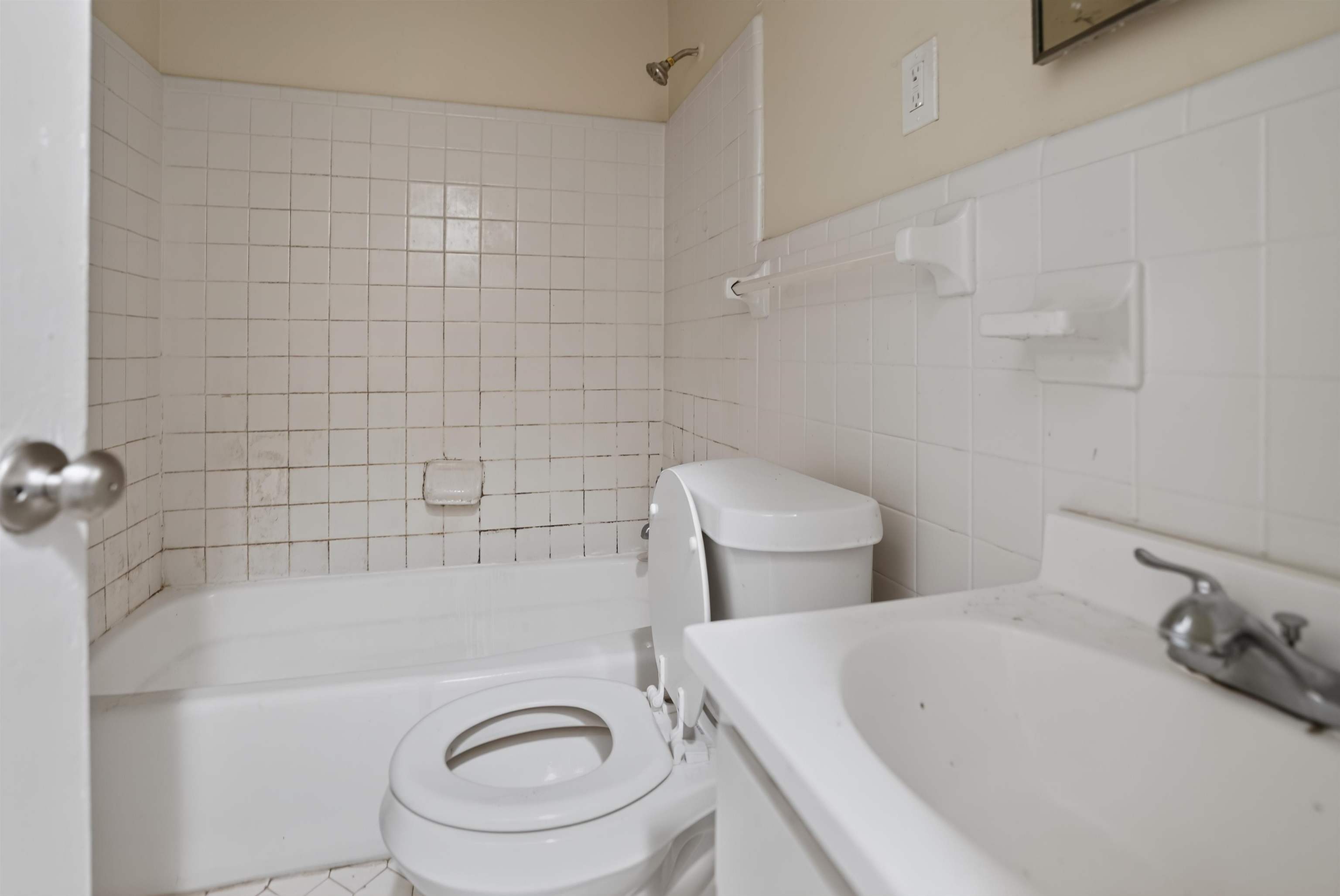 3242 Markley St Property Photo 14