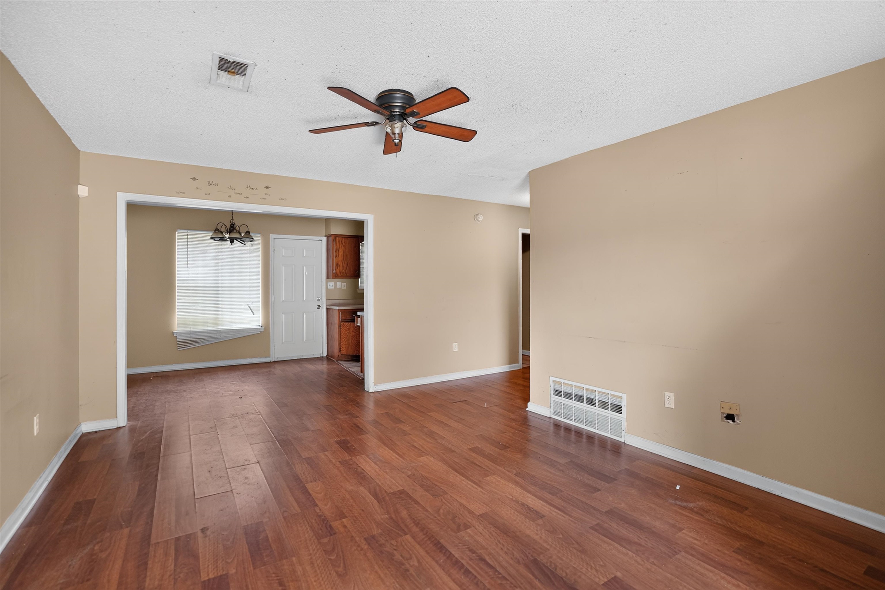 4720 Addington Dr Property Photo 7