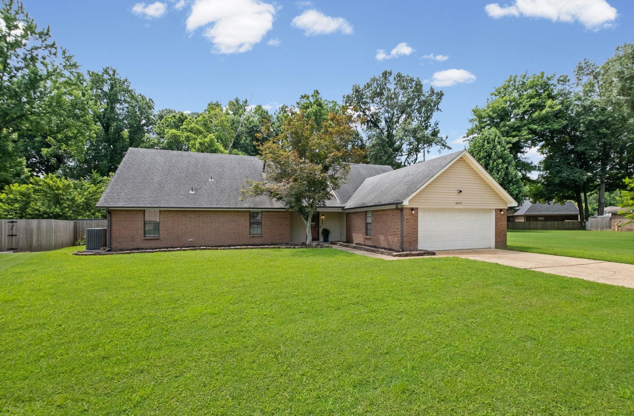 8001 Claredale Dr Property Photo 3