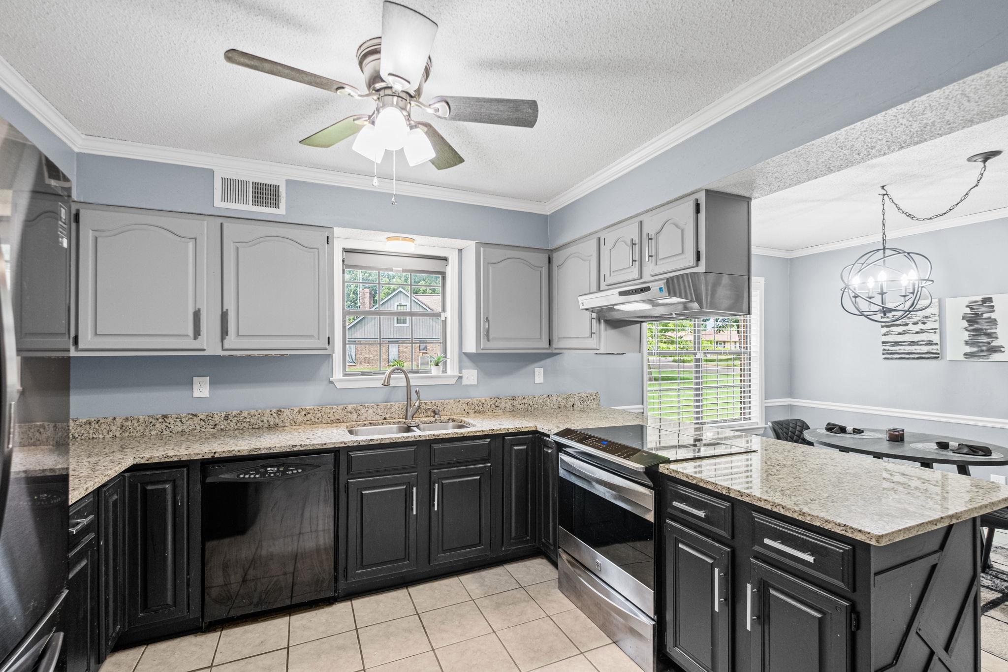 8001 Claredale Dr Property Photo 16
