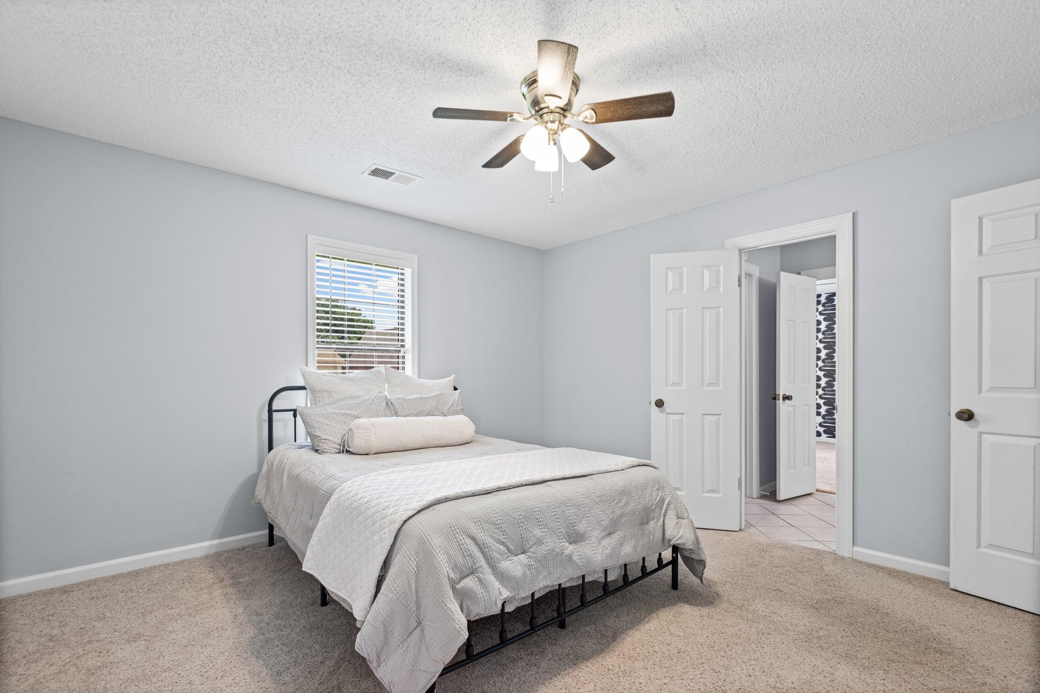 8001 Claredale Dr Property Photo 18