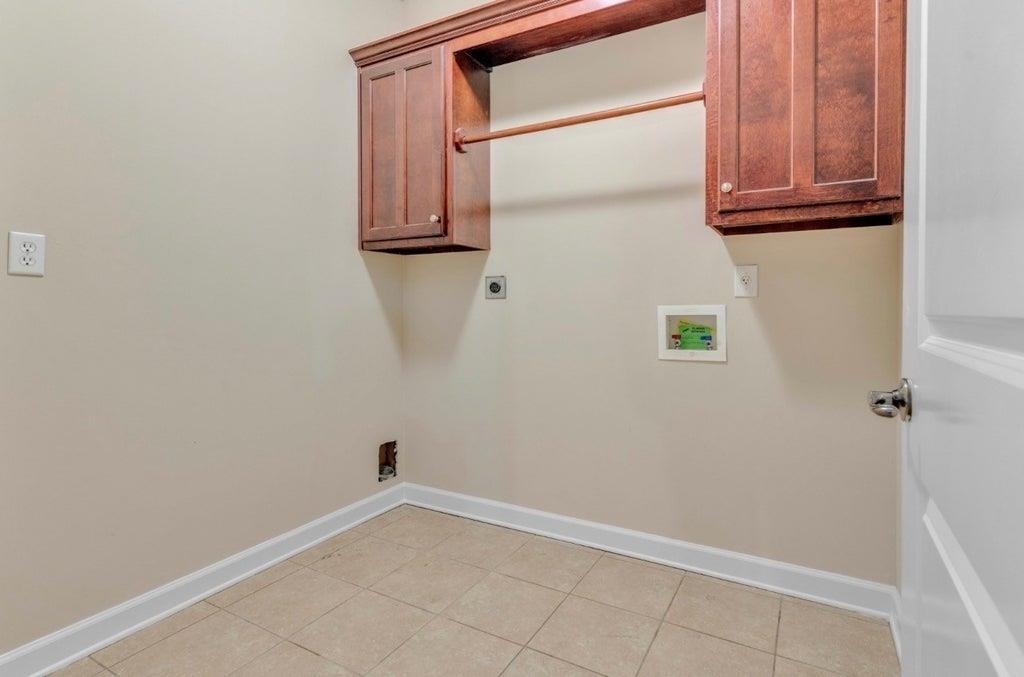 9441 Lake Bridge Dr Property Photo 18