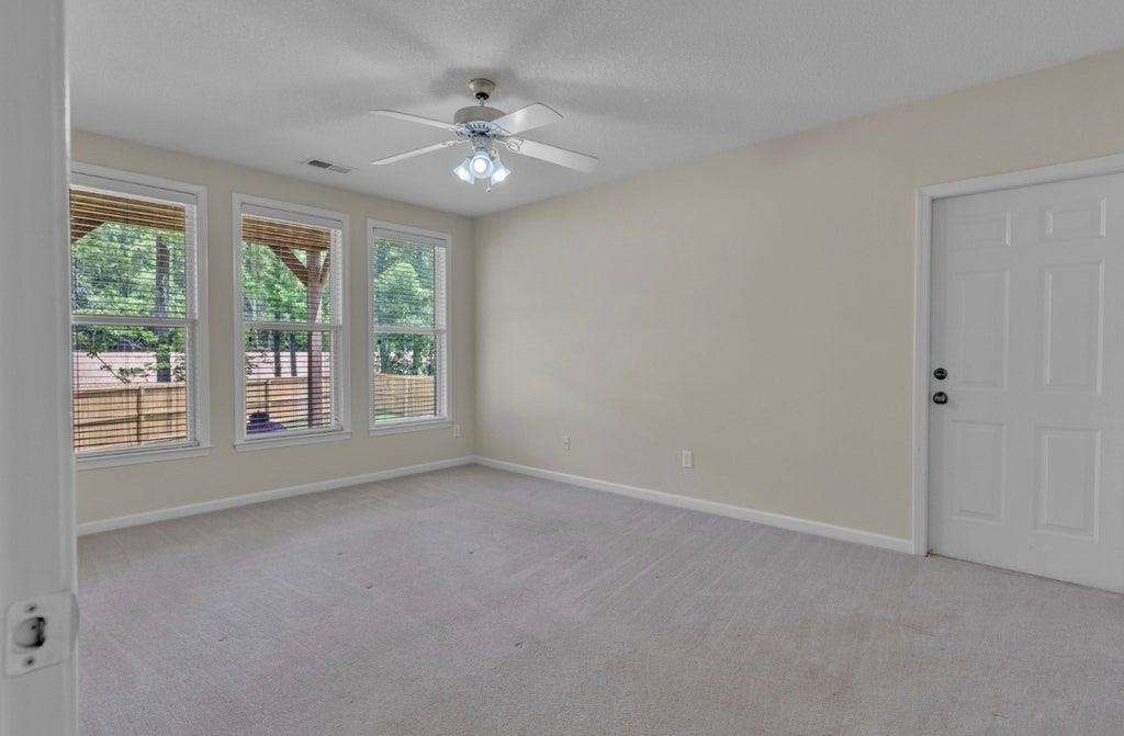 9441 Lake Bridge Dr Property Photo 22