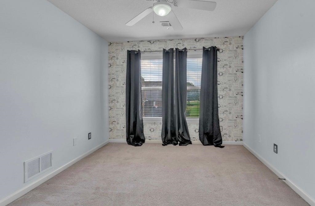9441 Lake Bridge Dr Property Photo 28
