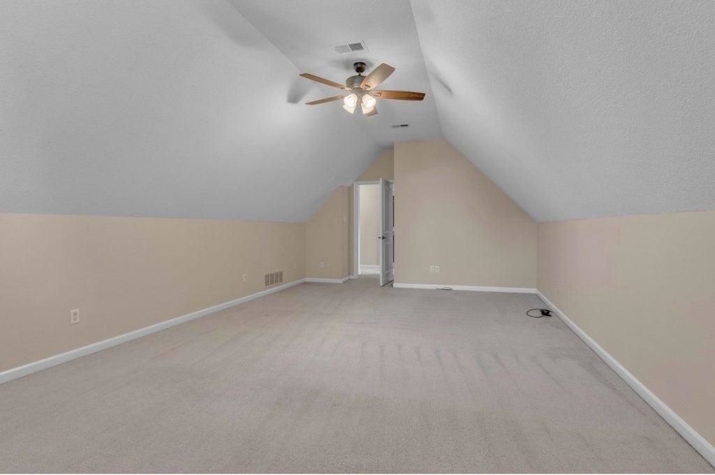 9441 Lake Bridge Dr Property Photo 30