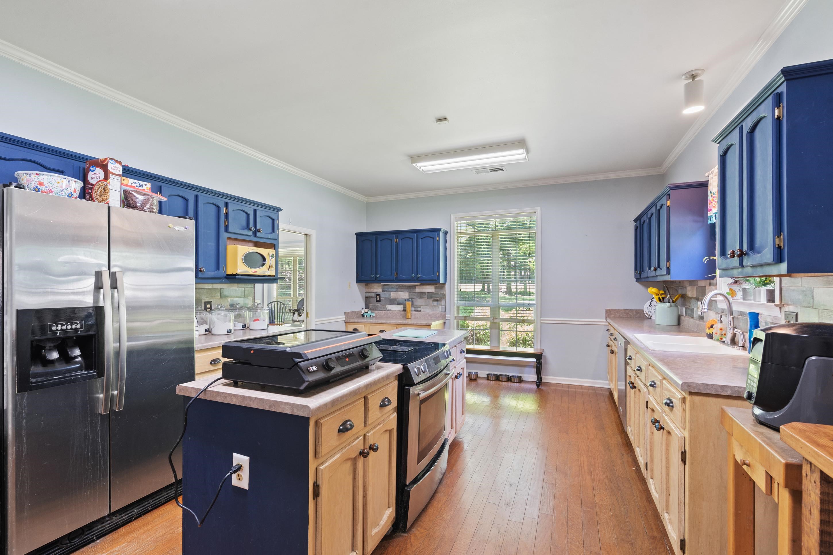 6460 Autumn Oaks Dr Property Photo 8