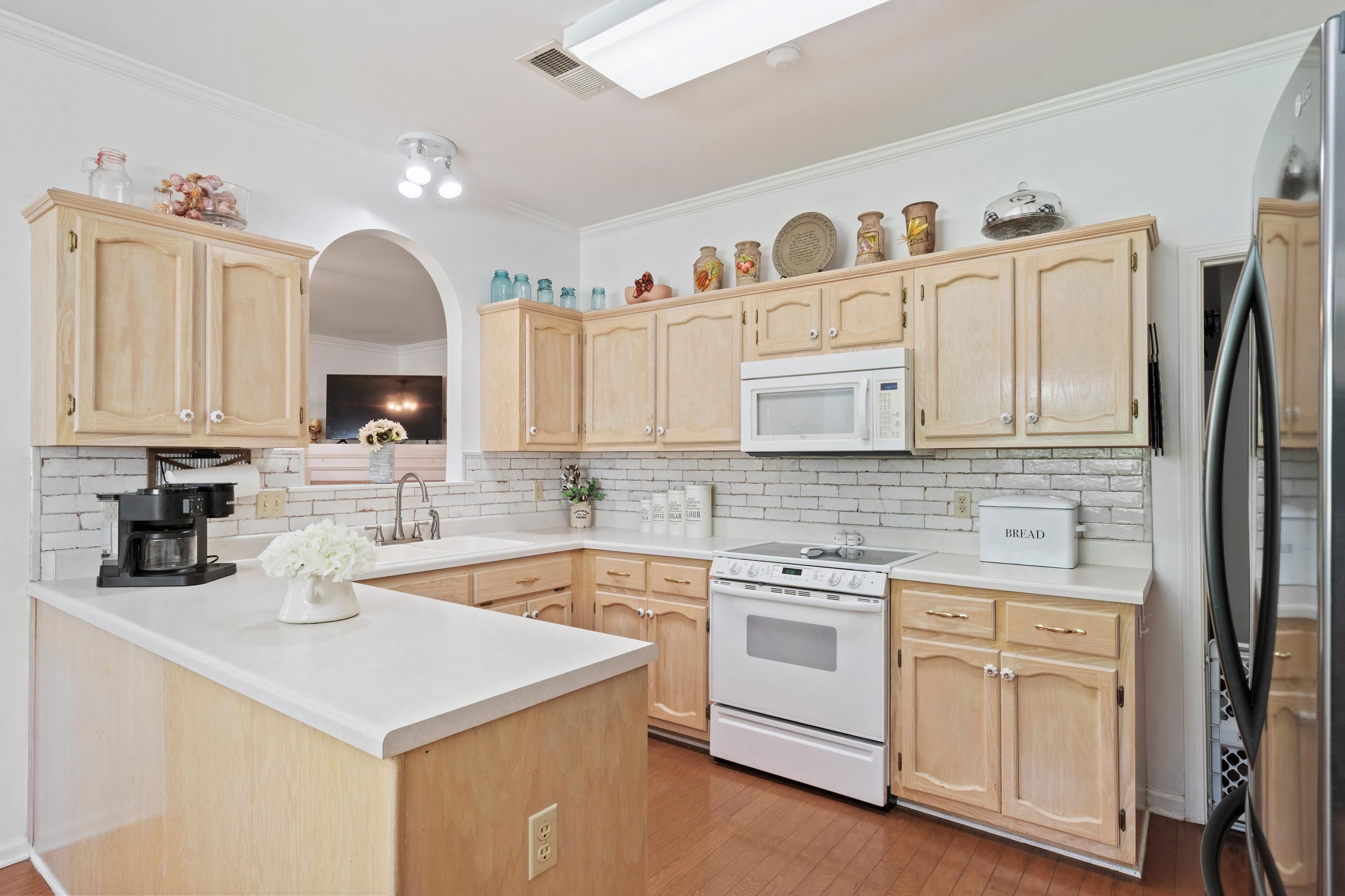 6460 Autumn Oaks Dr Property Photo 32