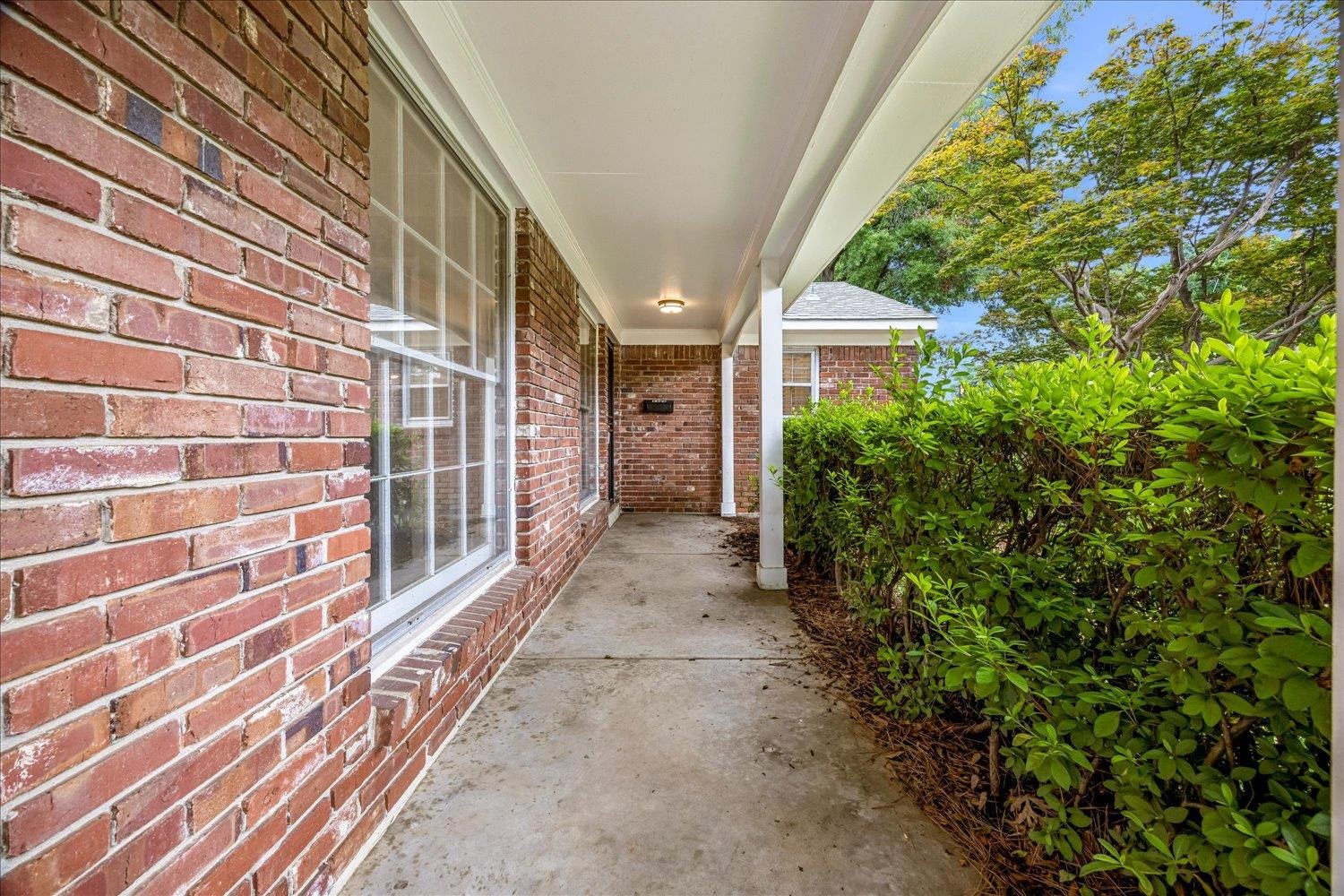 5304 Quince Rd Property Photo 2