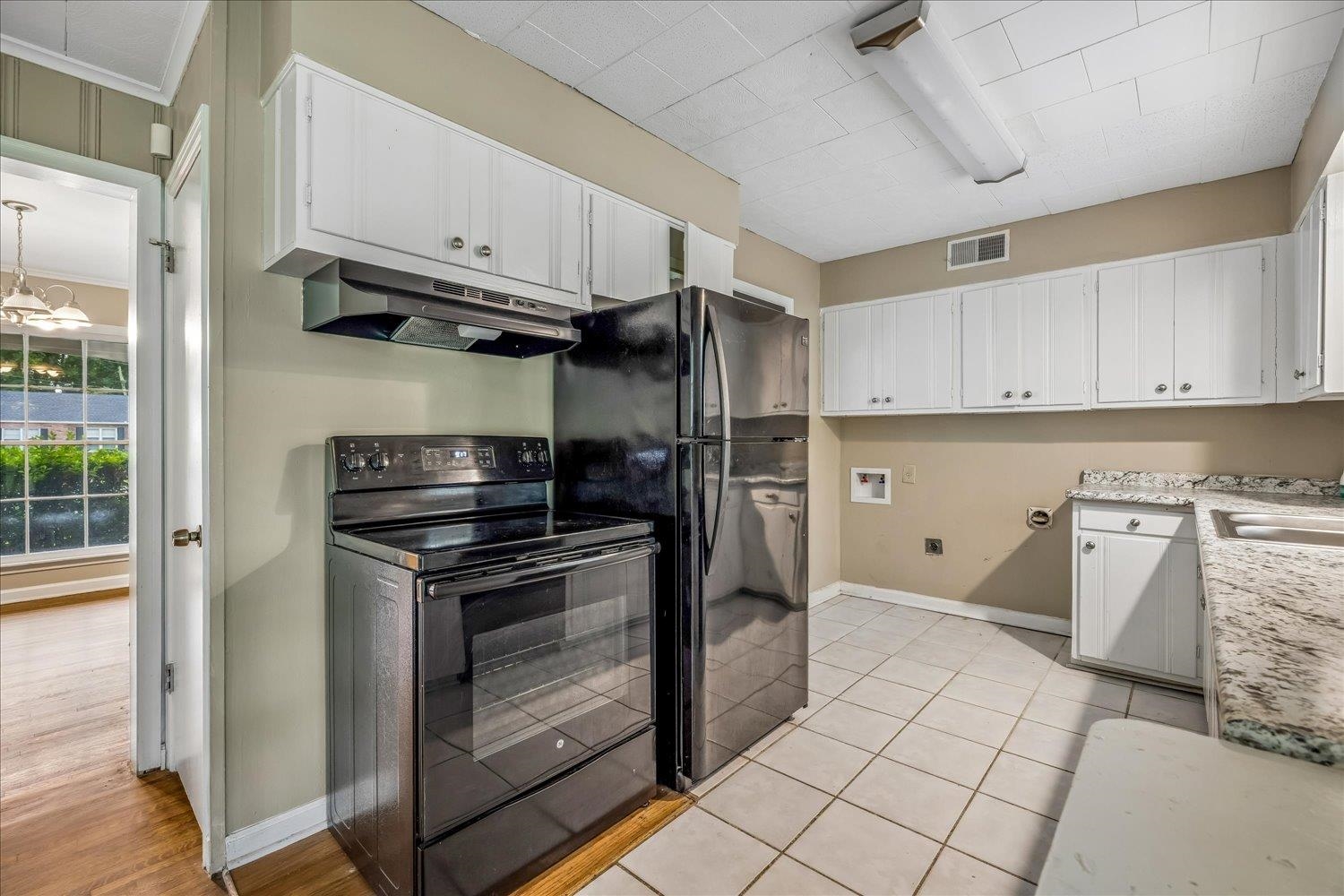 5304 Quince Rd Property Photo 7