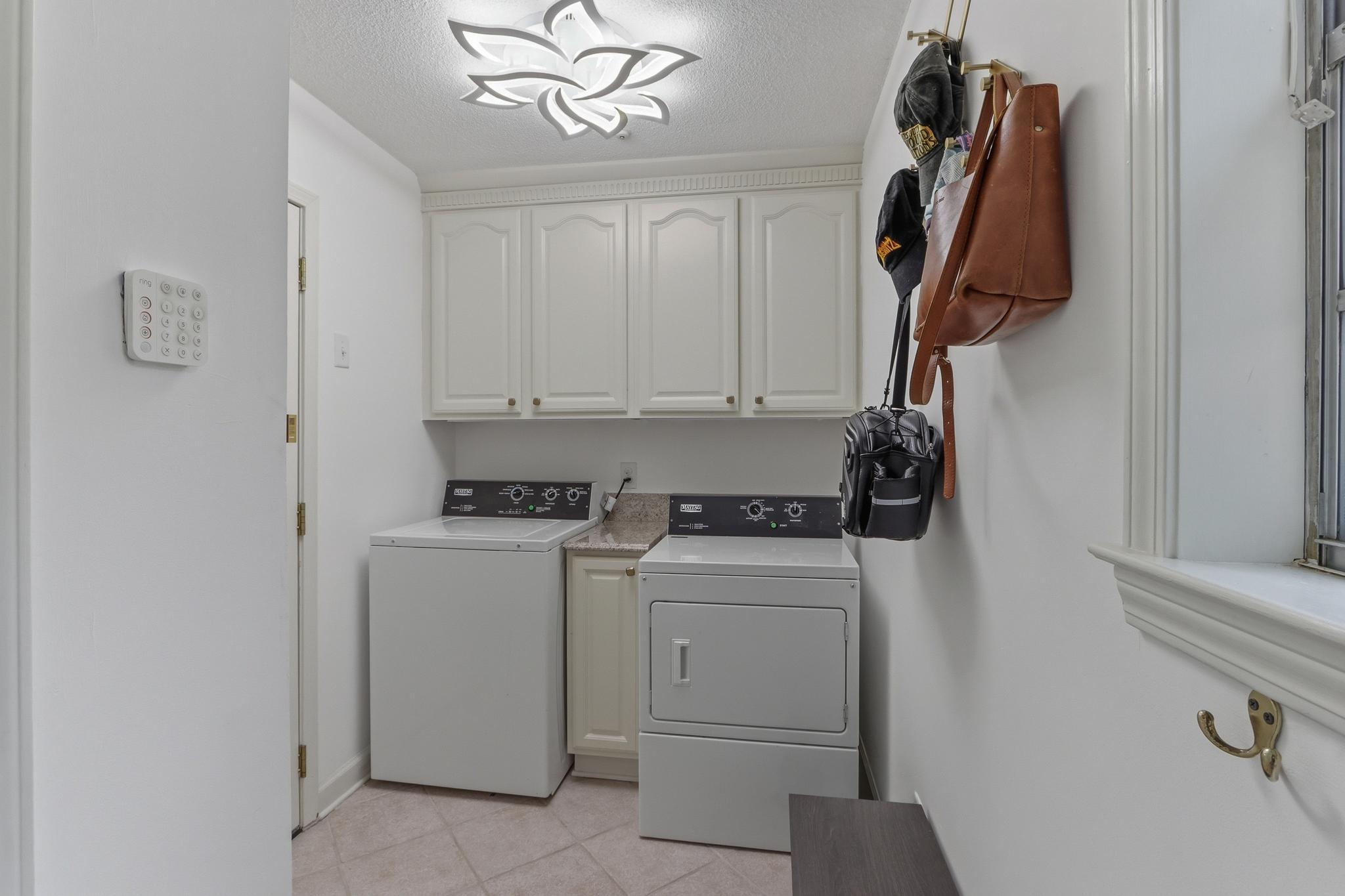5739 Ashbriar Ave Property Photo 14
