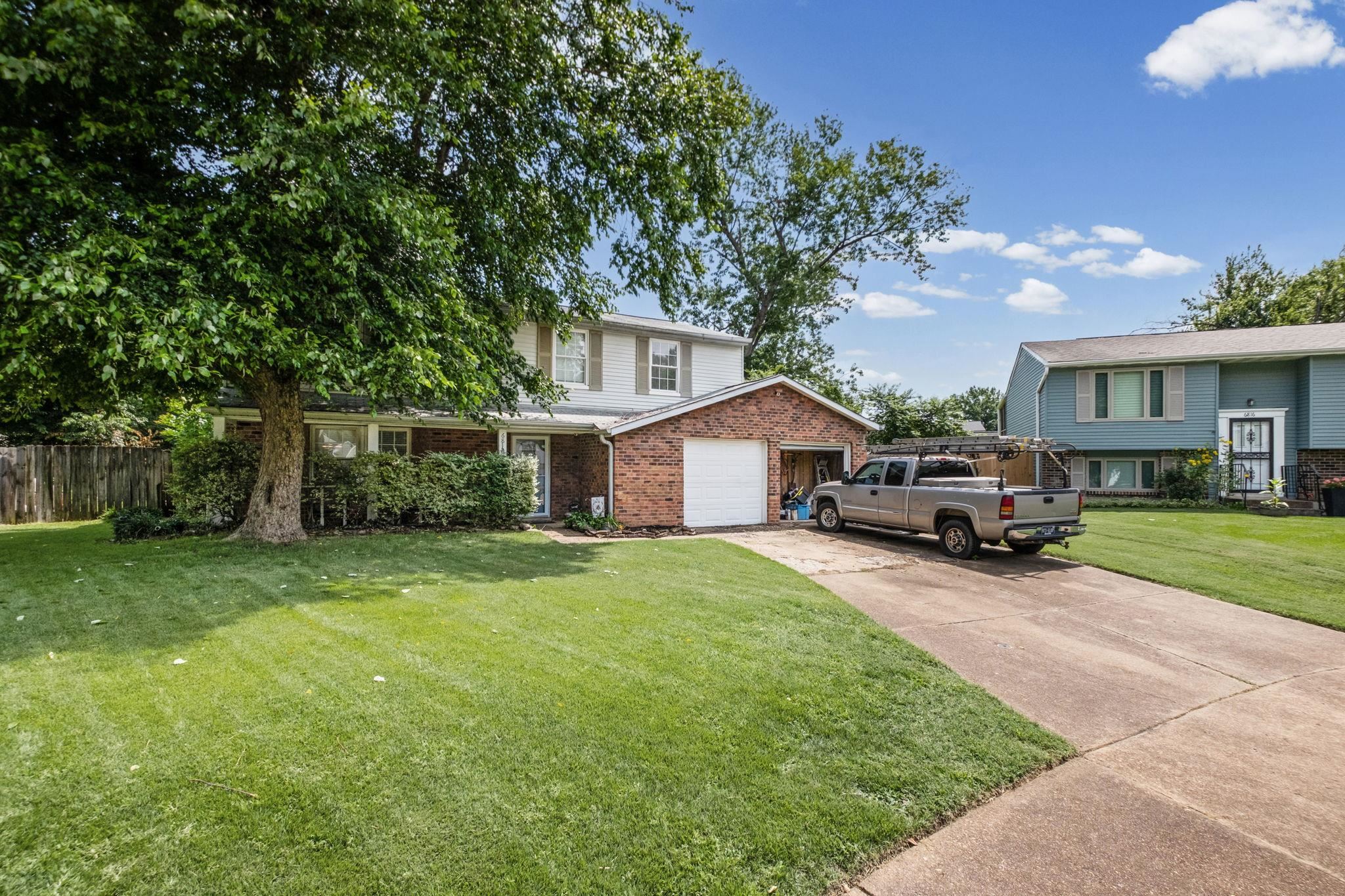 6812 Abelia Hill Cv Property Photo 4