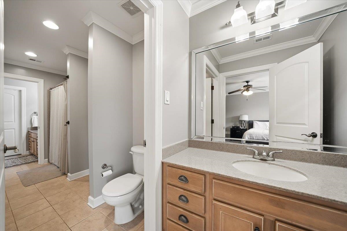 1214 Saddle Rock Ln Property Photo 23
