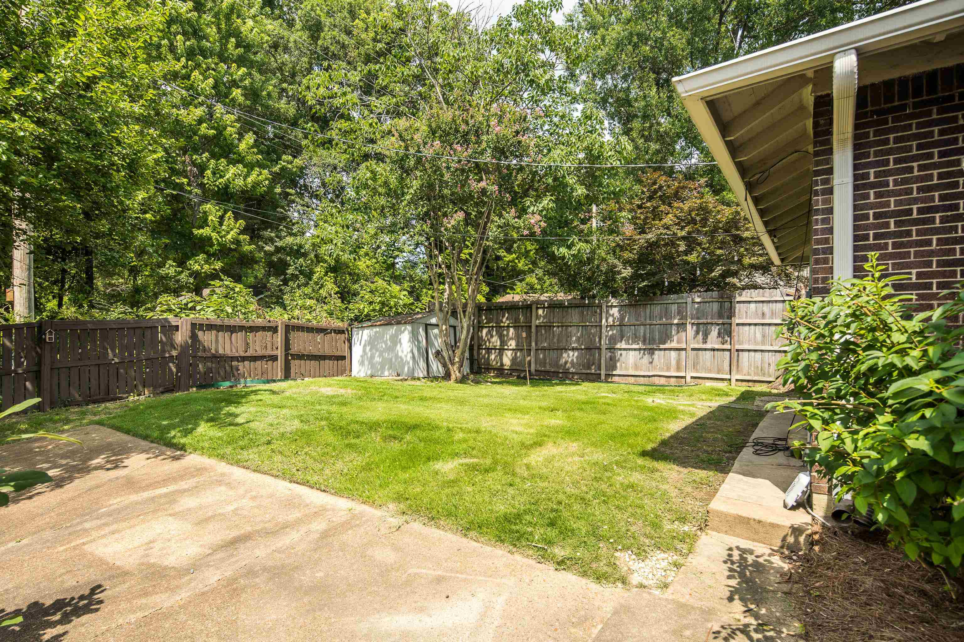 1852 Lyndale Ave Property Photo 35