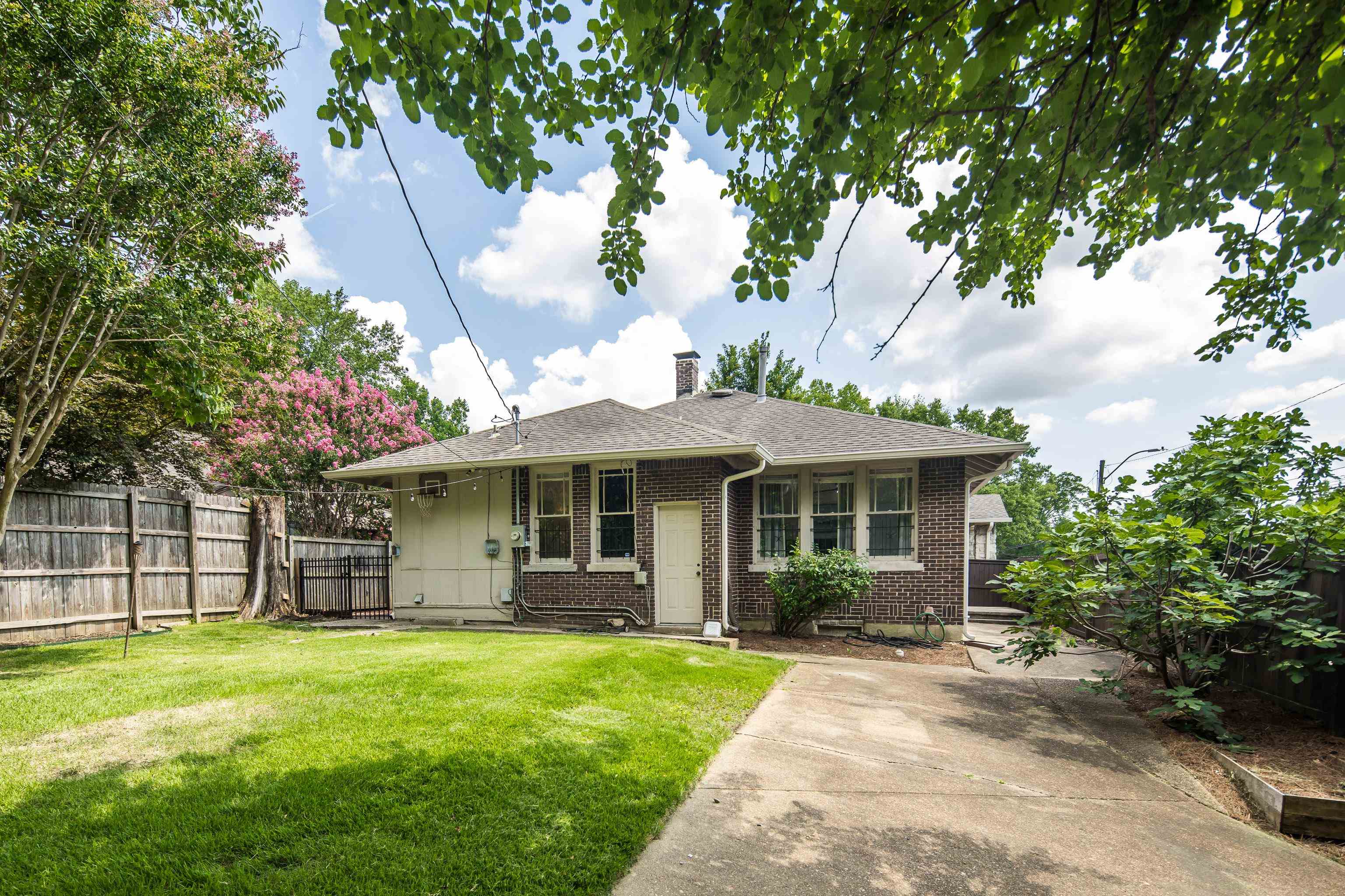 1852 Lyndale Ave Property Photo 36