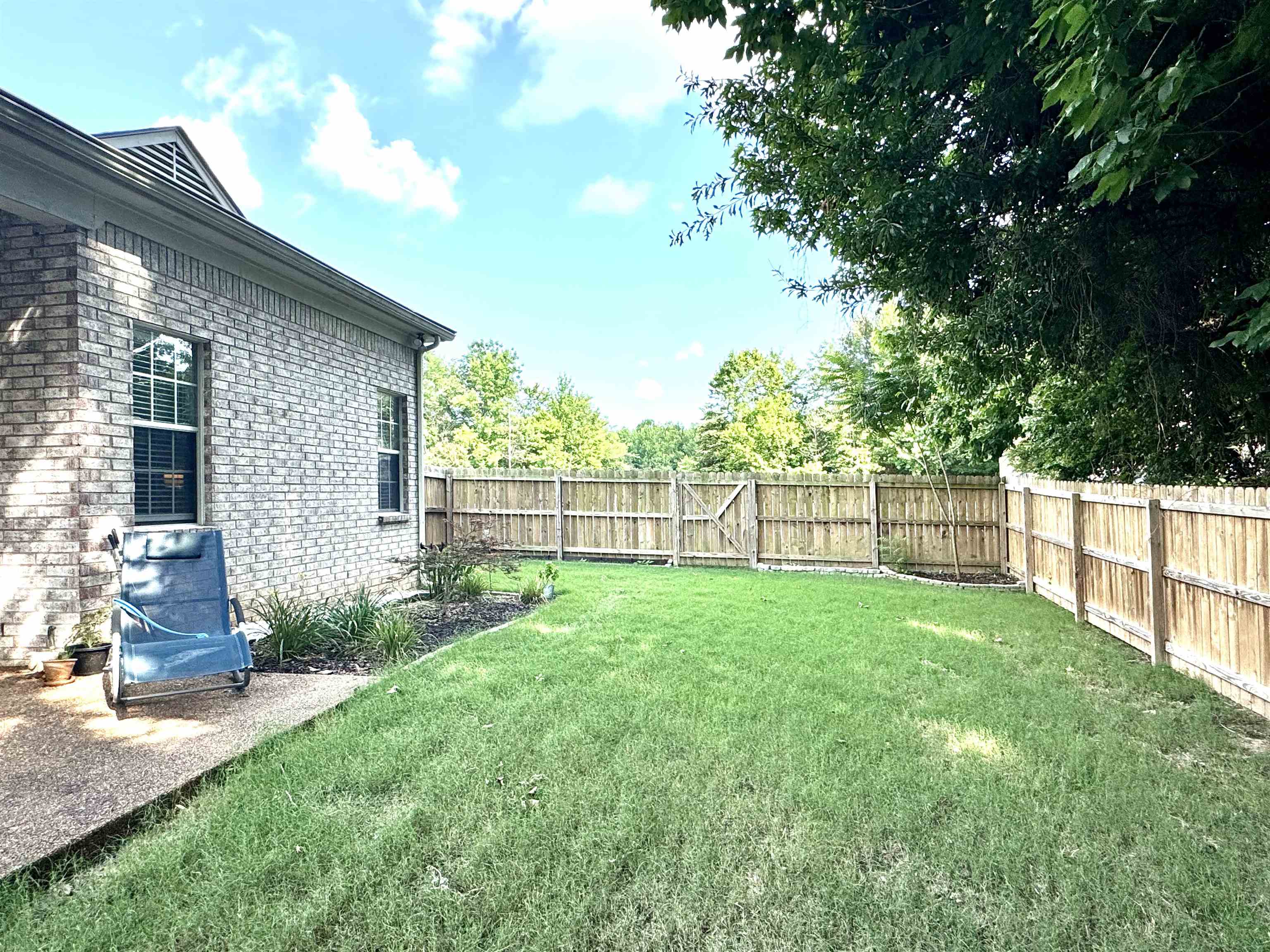 8147 Fleets Run Dr Property Photo 5
