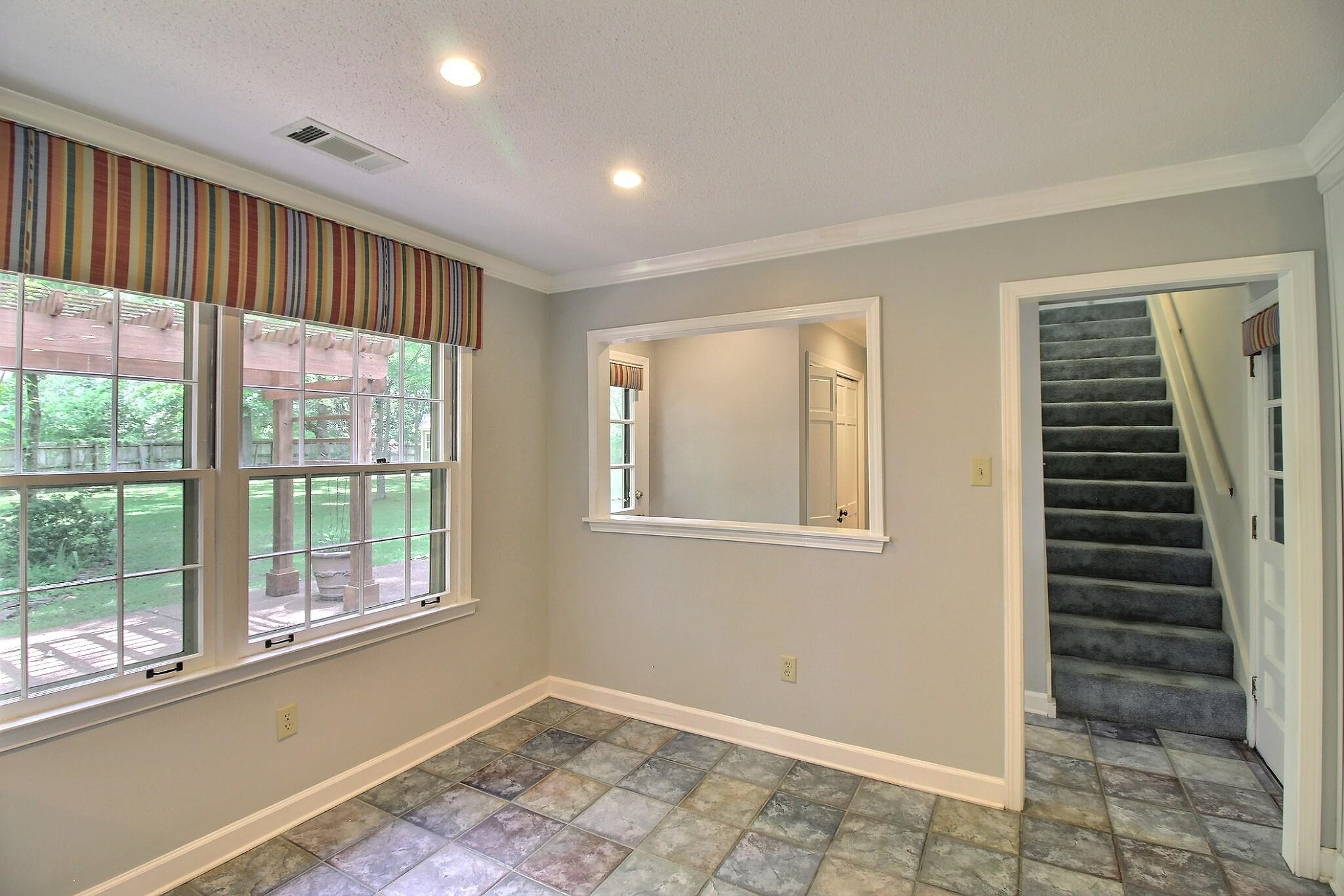 7982 Dovie Ln Property Photo 14