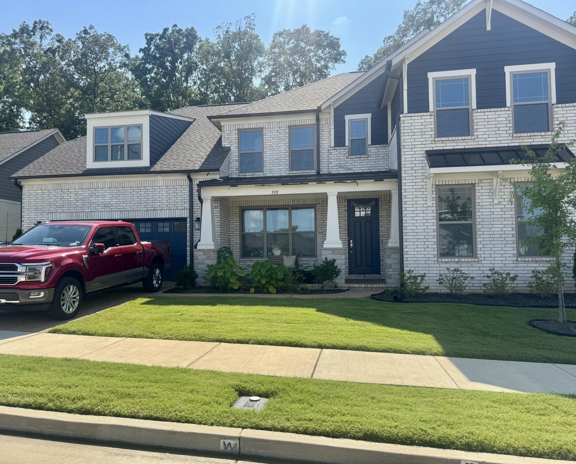 595 MOUNT LAUREL DR Property Photo 1