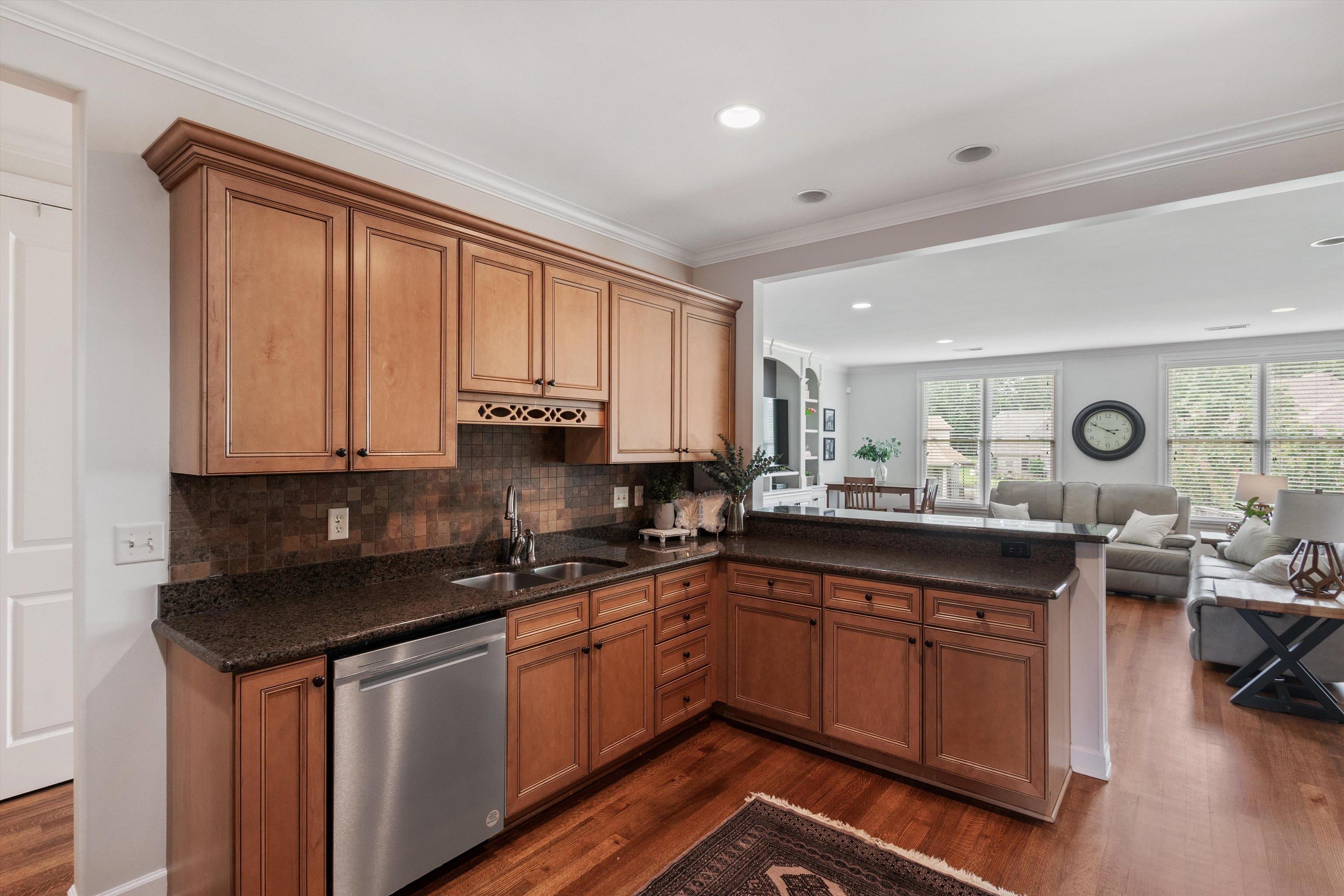 10200 Ivy Oak Dr Property Photo 13