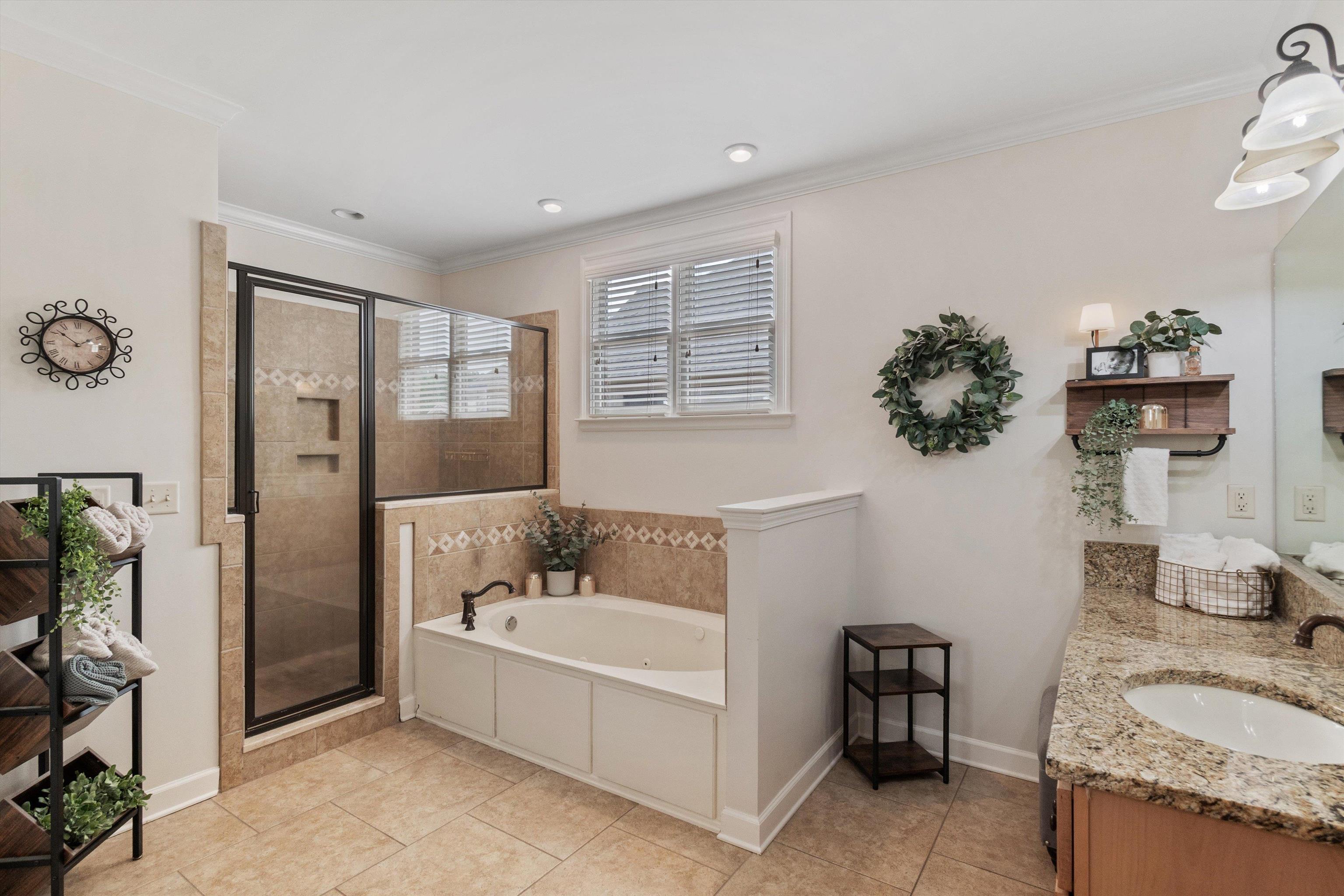 10200 Ivy Oak Dr Property Photo 16