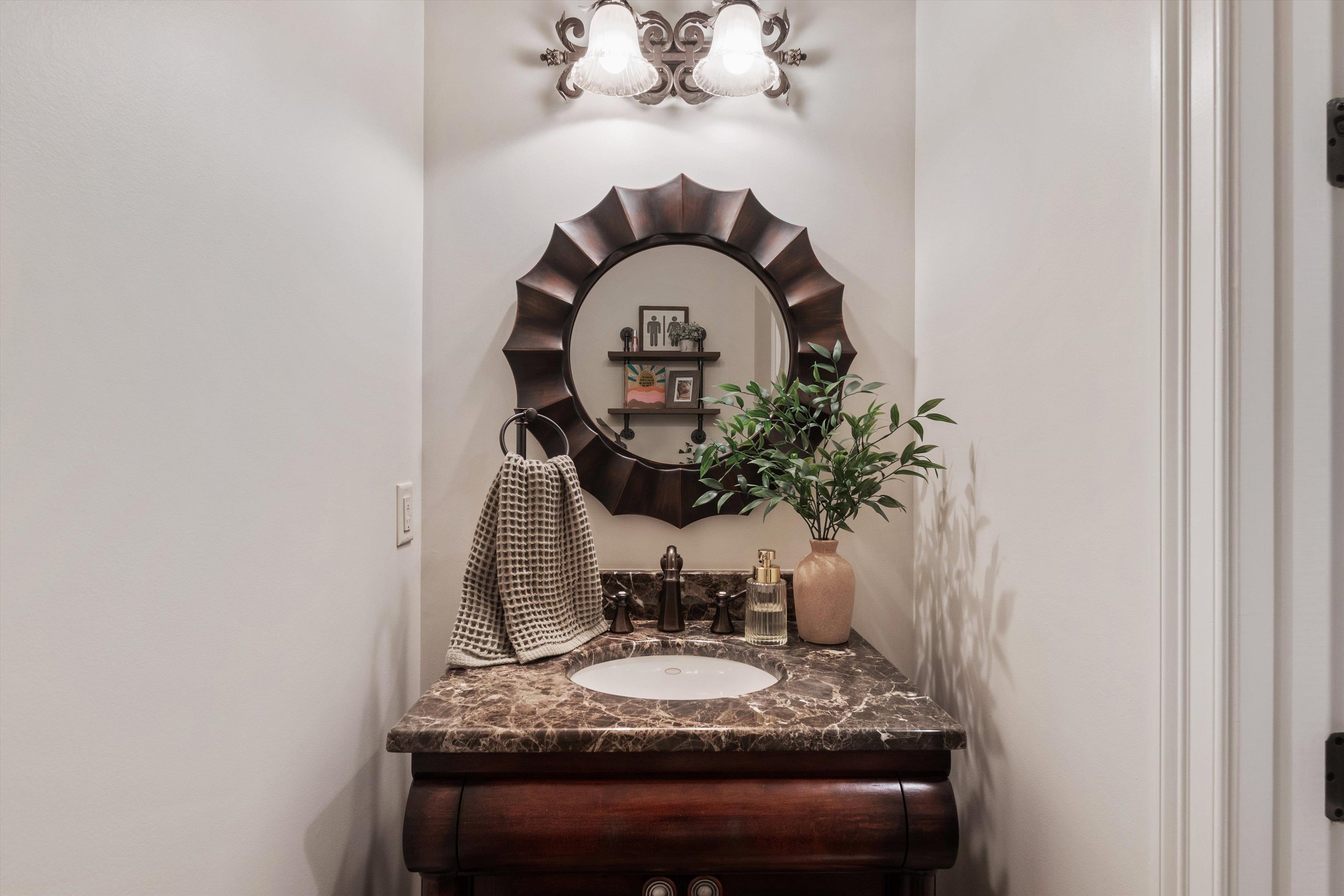 10200 Ivy Oak Dr Property Photo 18