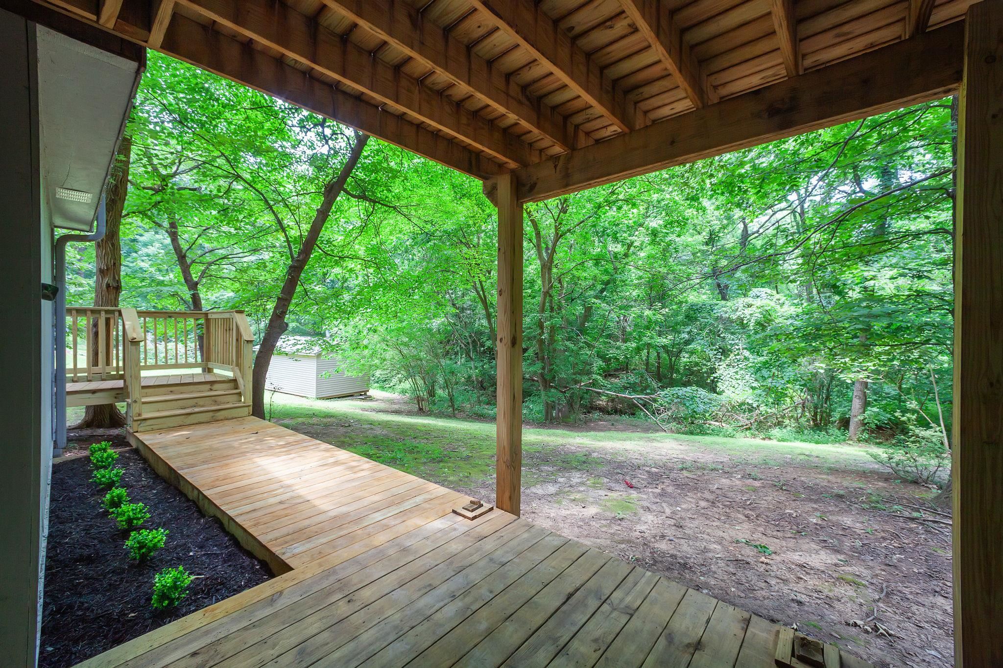 71 Colonial Cv Property Photo 29