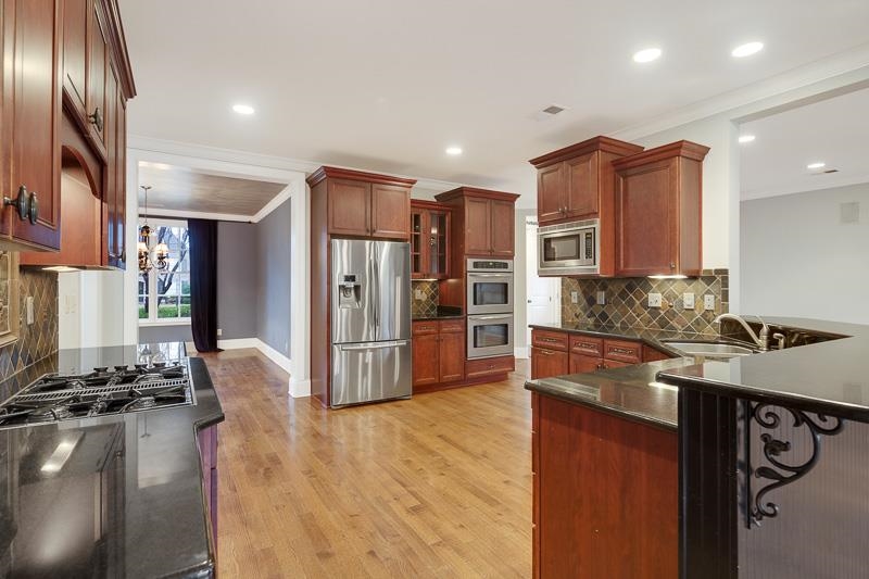 10227 Matwood Oak Dr Property Photo 11