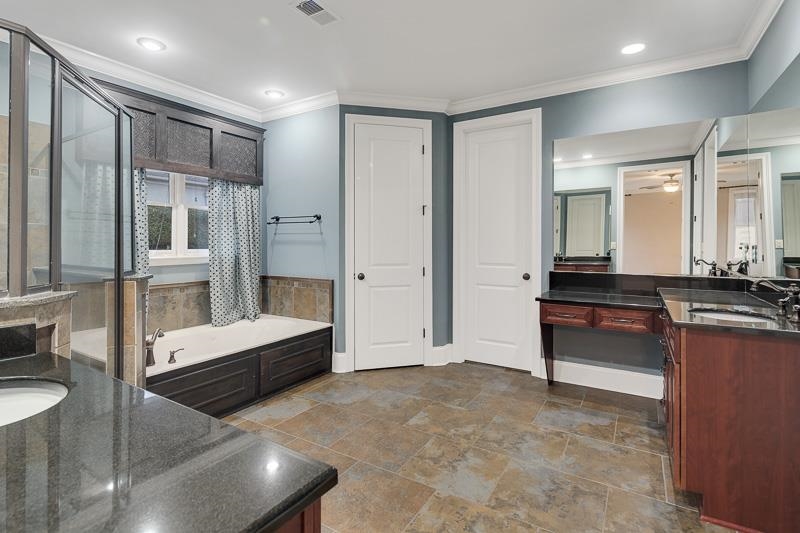 10227 Matwood Oak Dr Property Photo 22