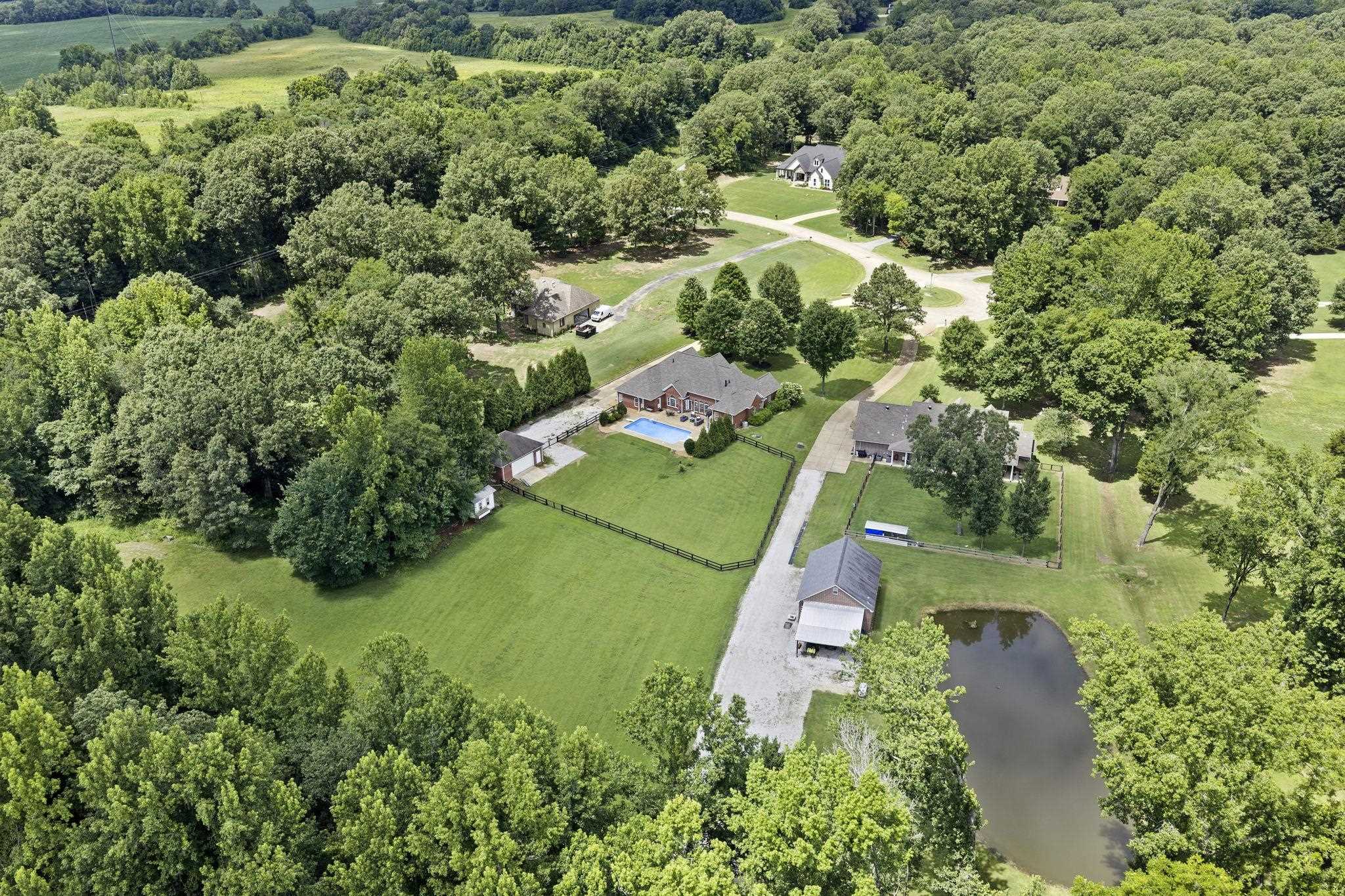 40 Macon Ridge Cv Property Photo 5