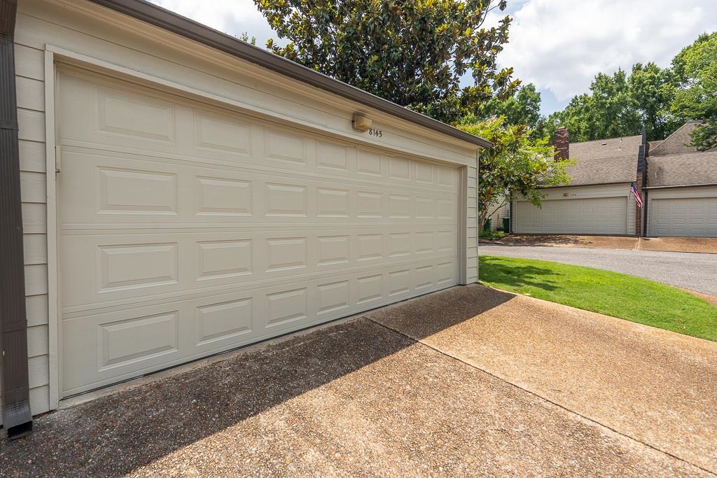8145 Hunters Grove Ln Property Photo 21