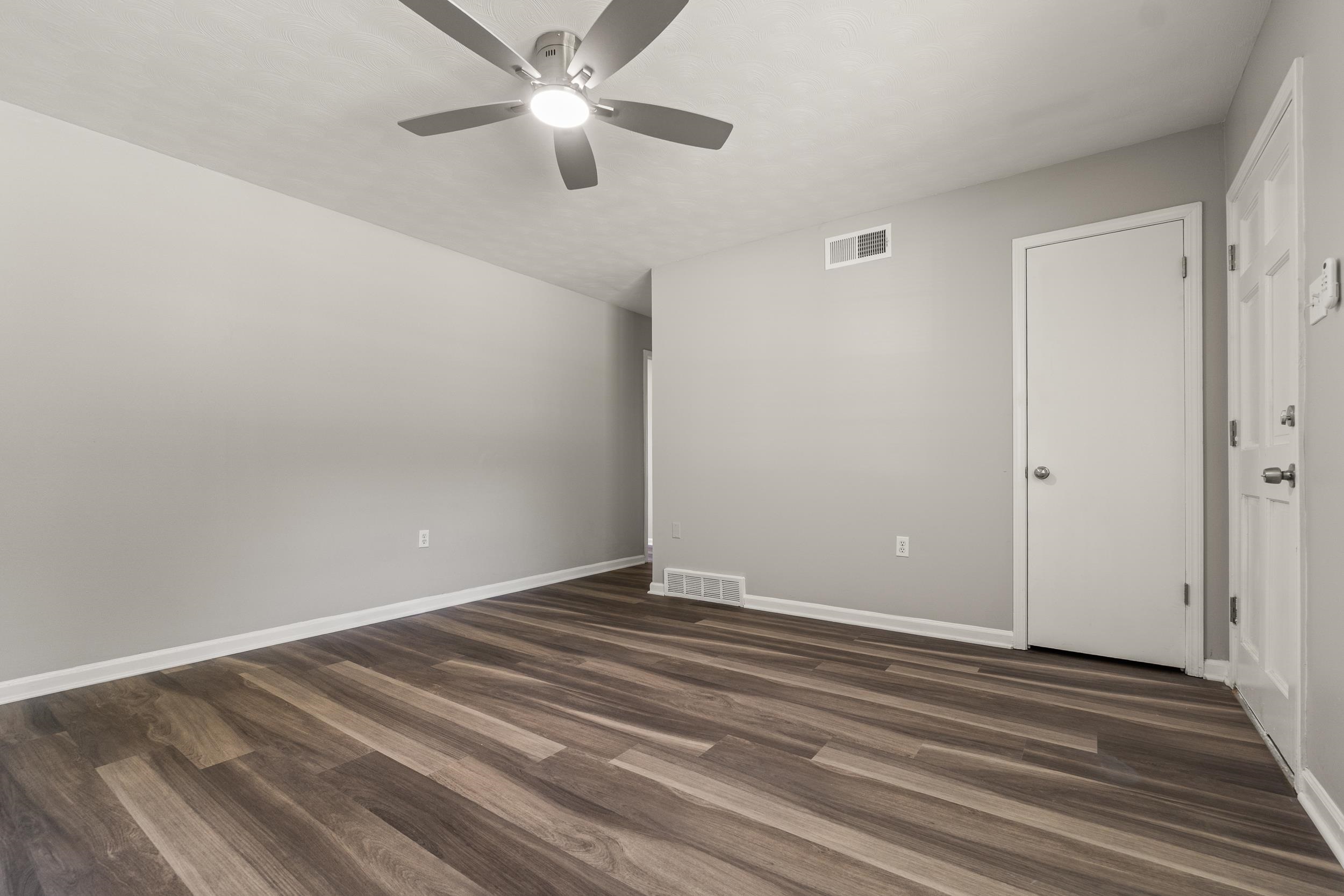 3420 Gladstone Cv Property Photo 5